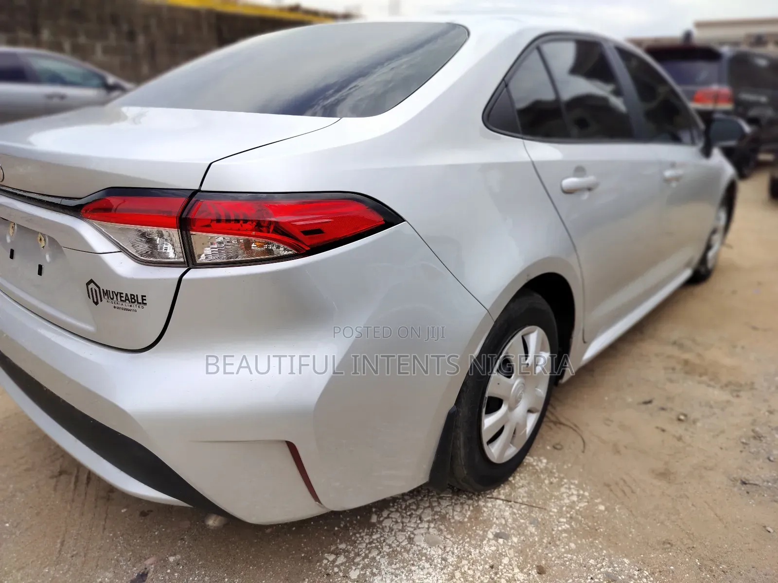 Toyota Corolla SE 2023 Silver