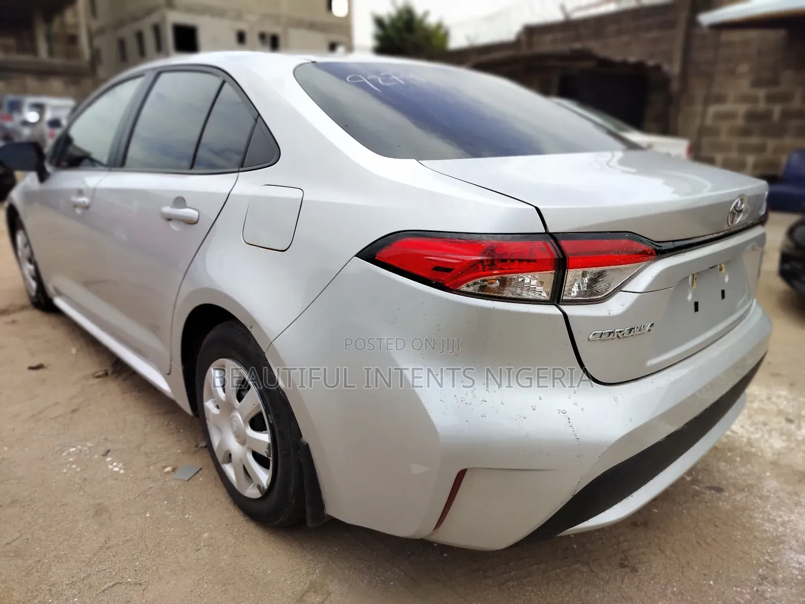 Toyota Corolla SE 2023 Silver