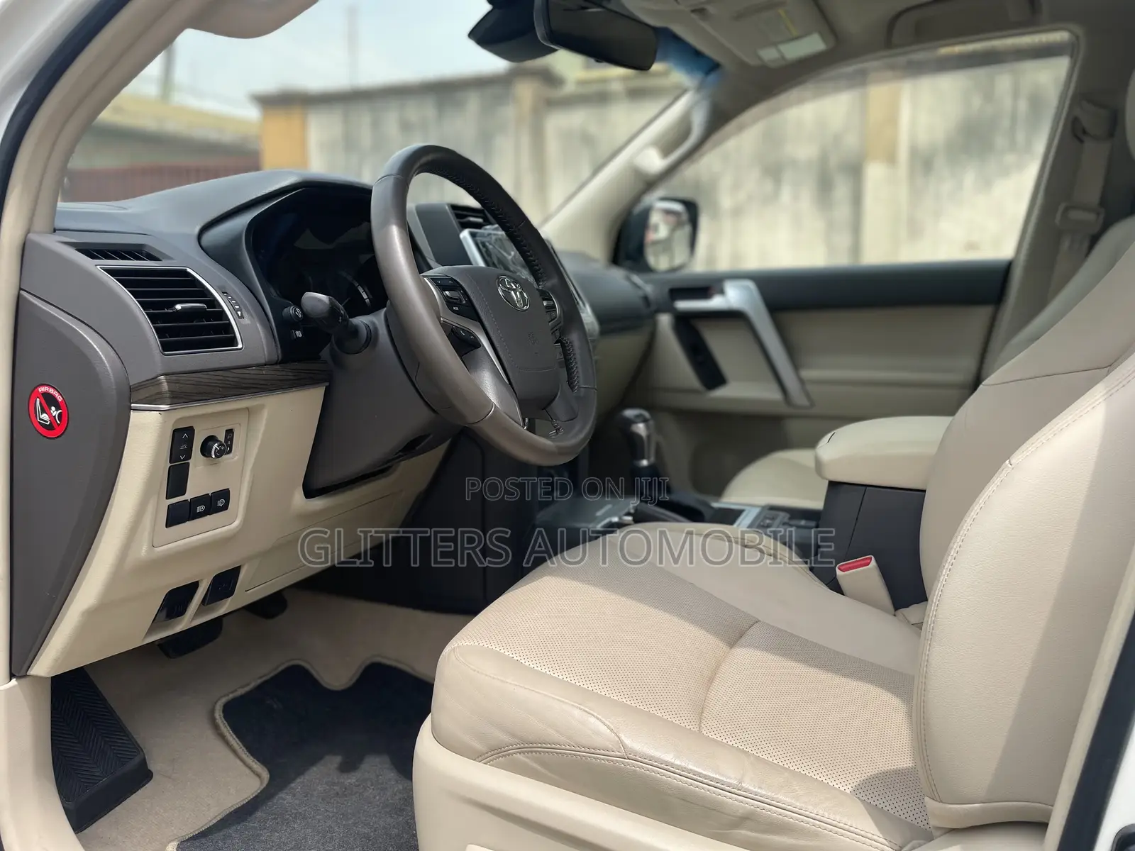 Toyota Land Cruiser Prado 2023 White