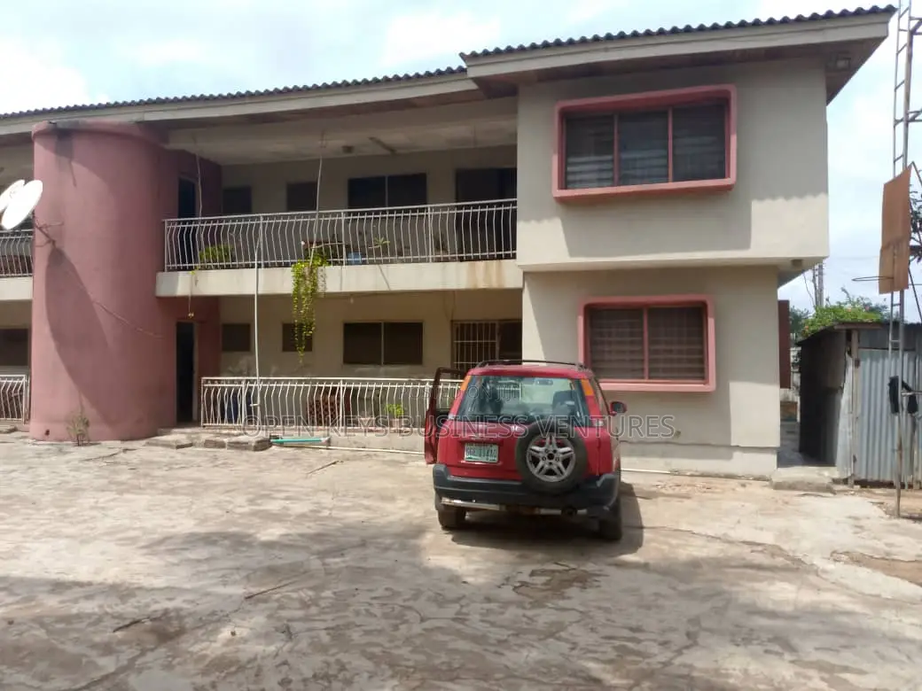 3bdrm Block of Flats in Abayomi Akinmosa, Idishin for sale