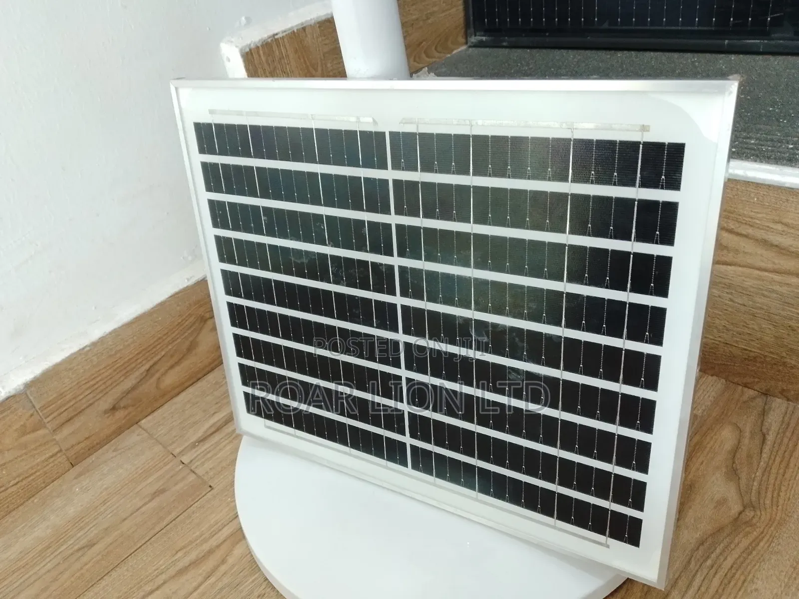 16inches Solar Rechargeable Fan With Panel