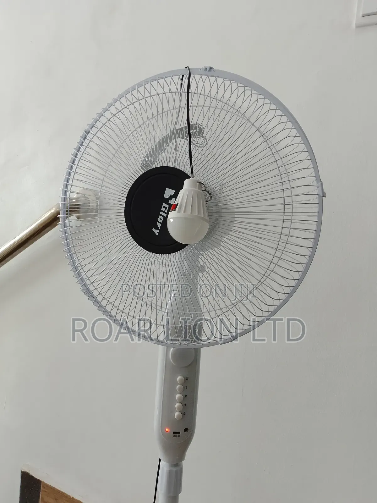 16inches Solar Rechargeable Fan With Panel