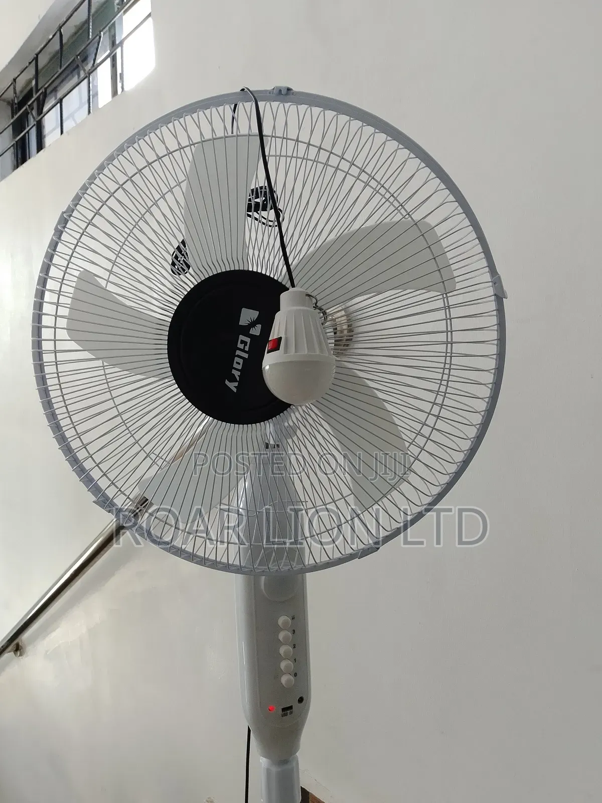 16inch Solar Rechargeable Fan With Panel