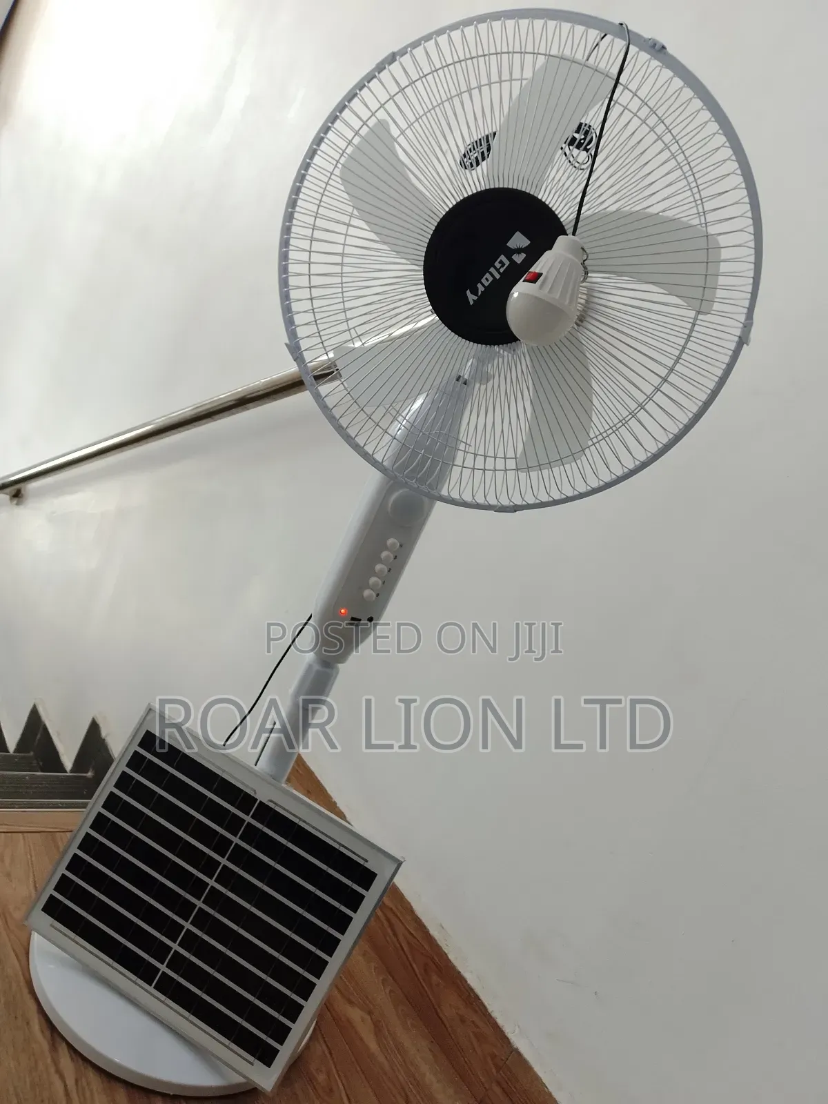 16inch Solar Rechargeable Fan With Panel