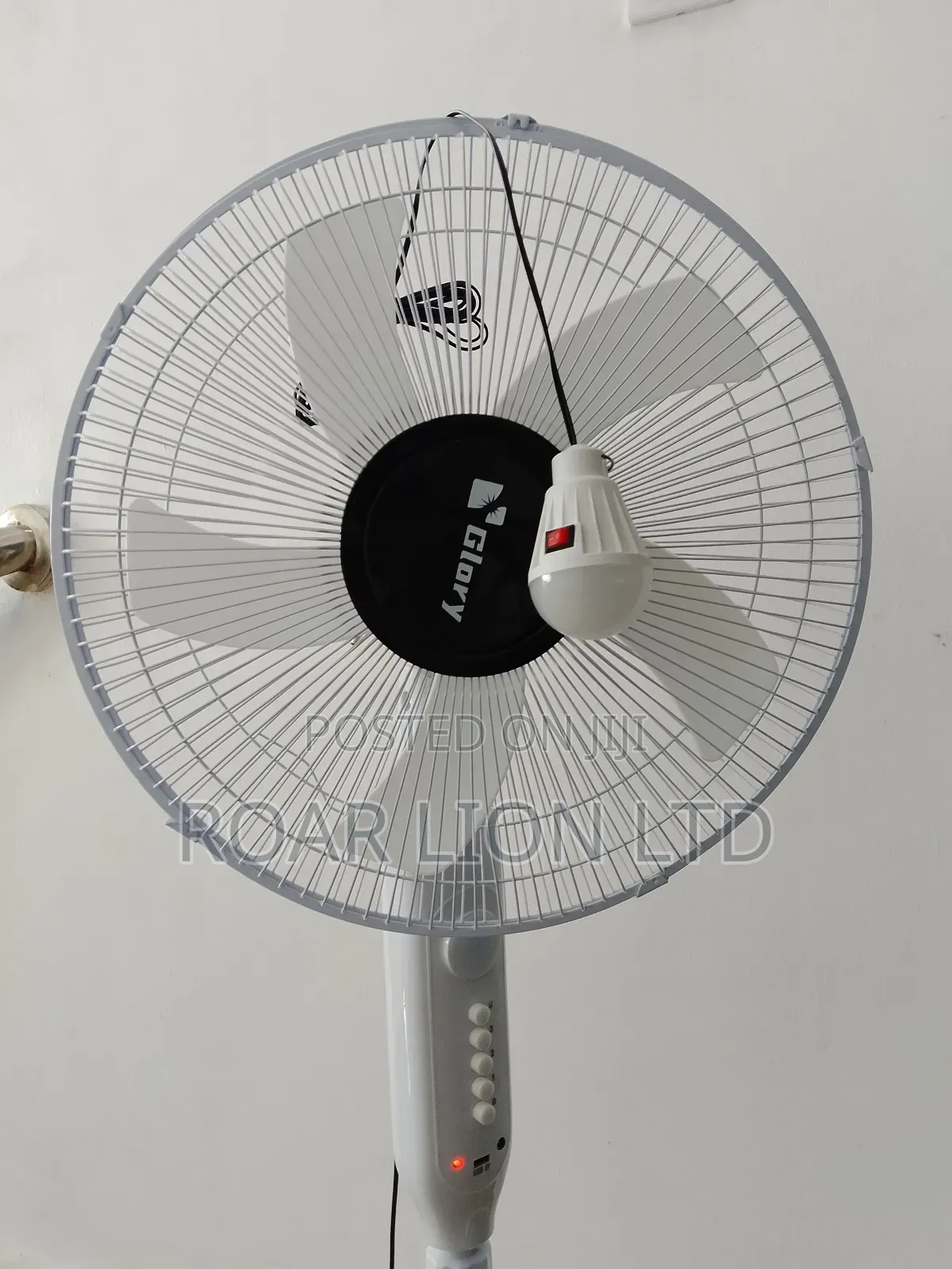 16inches Solar Rechargeable Fan With Panel