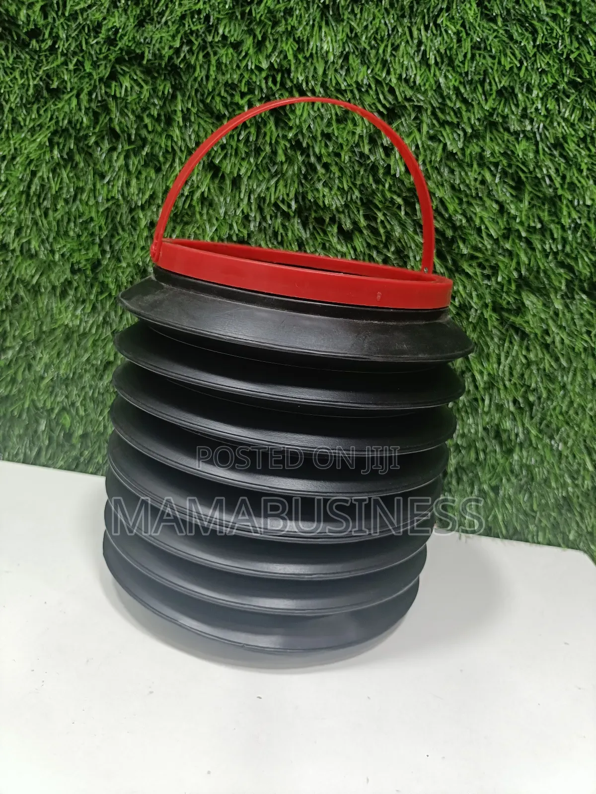 Boot Organizer Retractable Car Wash Bucket.