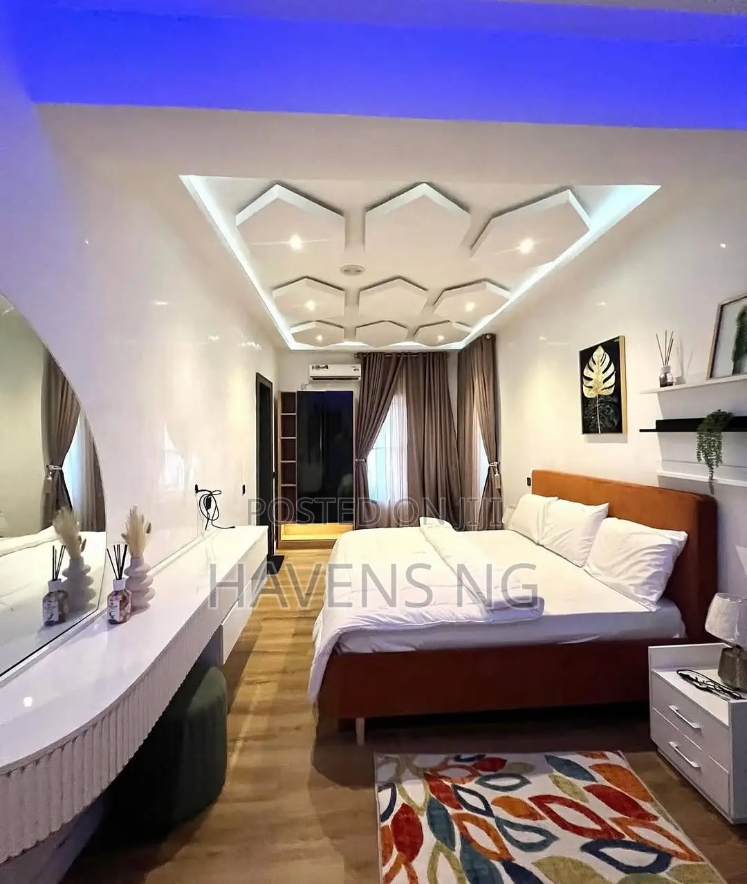 Luxurious Three Bedroom Stunning Apartment