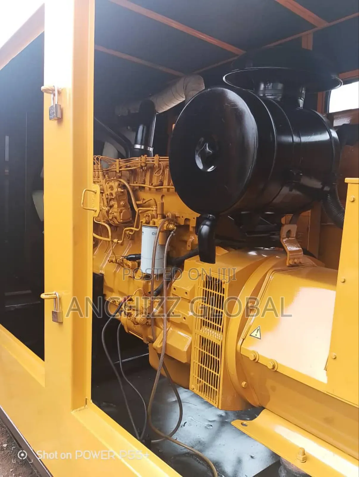 Cat 250kva Soundproof Diesel Generator