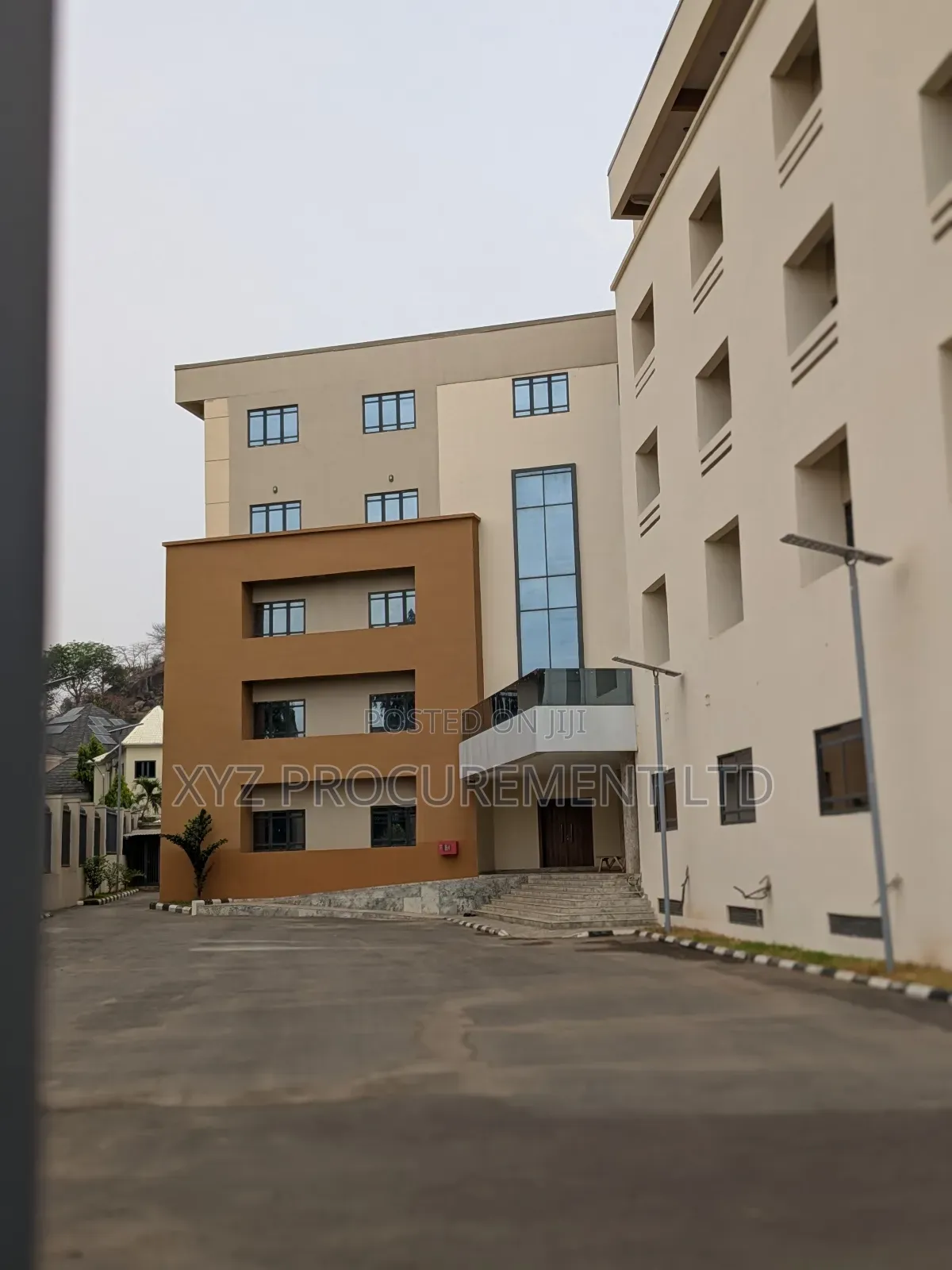 Massive Multipurpose Building at Wuse 2 for Sale L