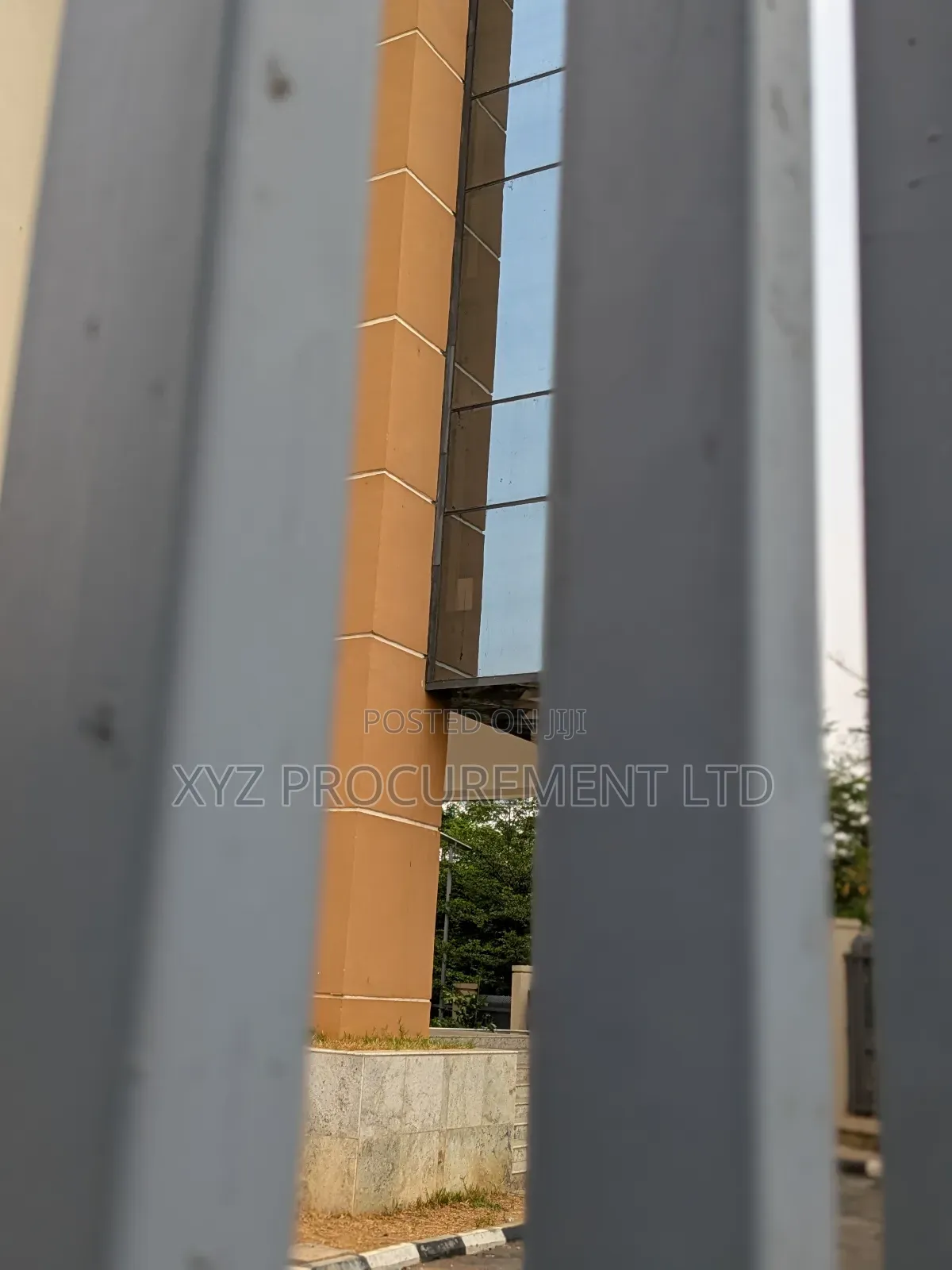 Massive Multipurpose Building at Wuse 2 for Sale L