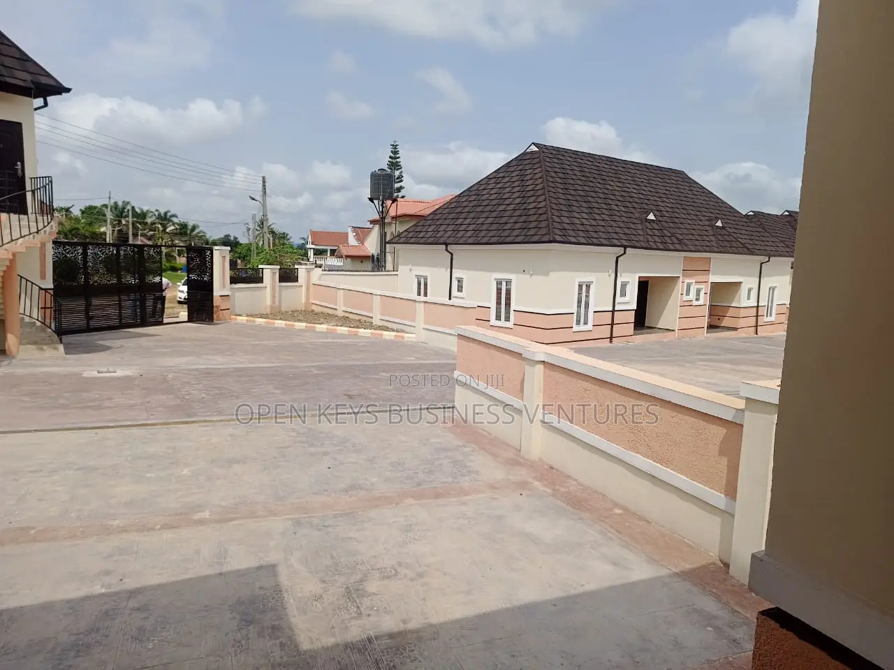 3bdrm Bungalow in Bera, Akobo for sale