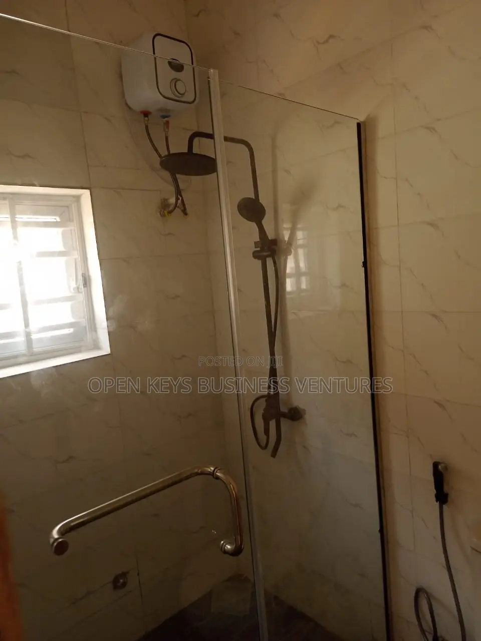 3bdrm Bungalow in Bera, Akobo for sale