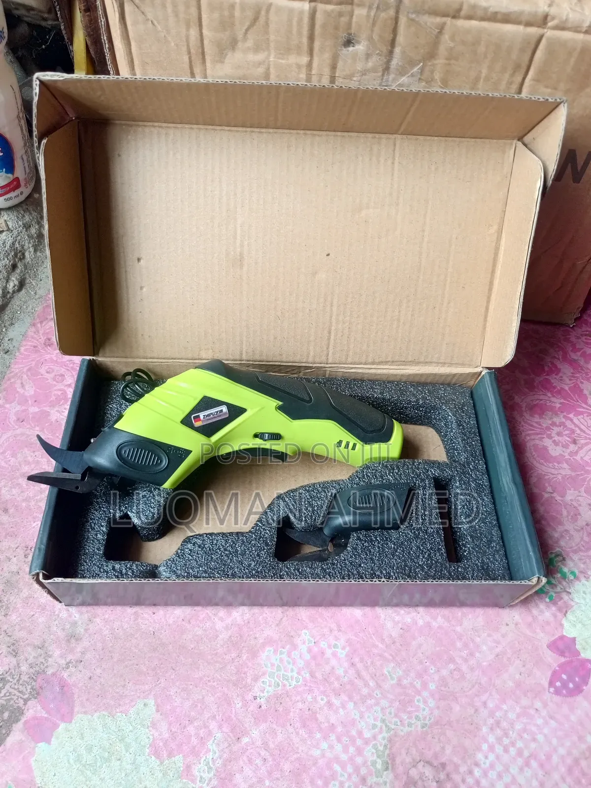 Electric Scissors