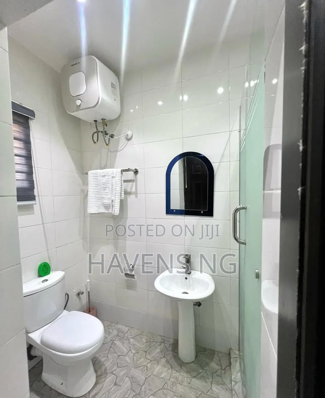 Exquisite 2-Bedroom Serviced Apartment.