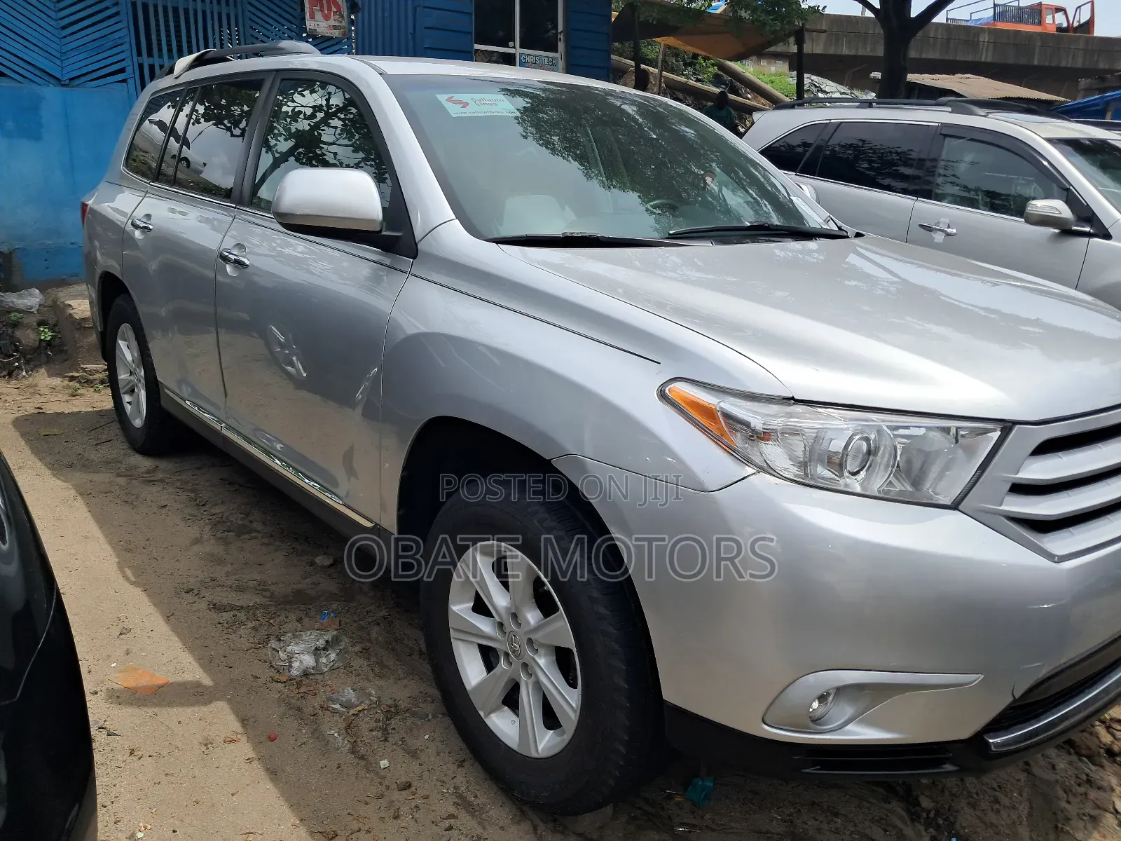 Toyota Highlander 3.5L 4WD 2013 Silver