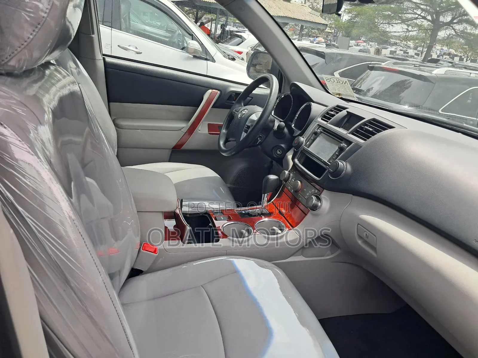 Toyota Highlander 3.5L 4WD 2013 Silver