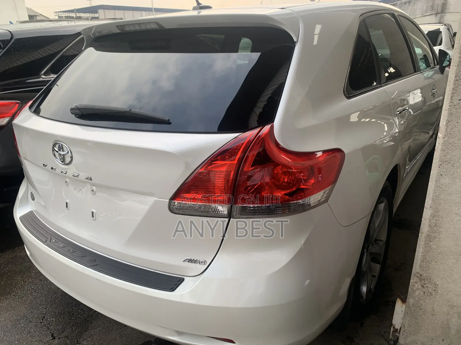 Toyota Venza 2010 White