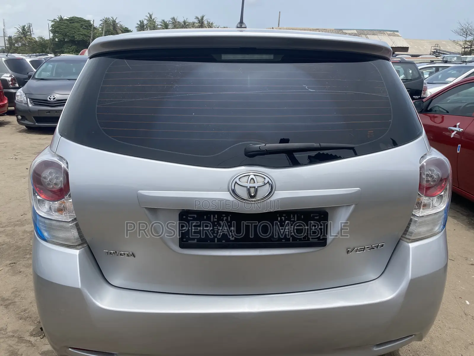 Toyota Verso 2.0 2013 Silver