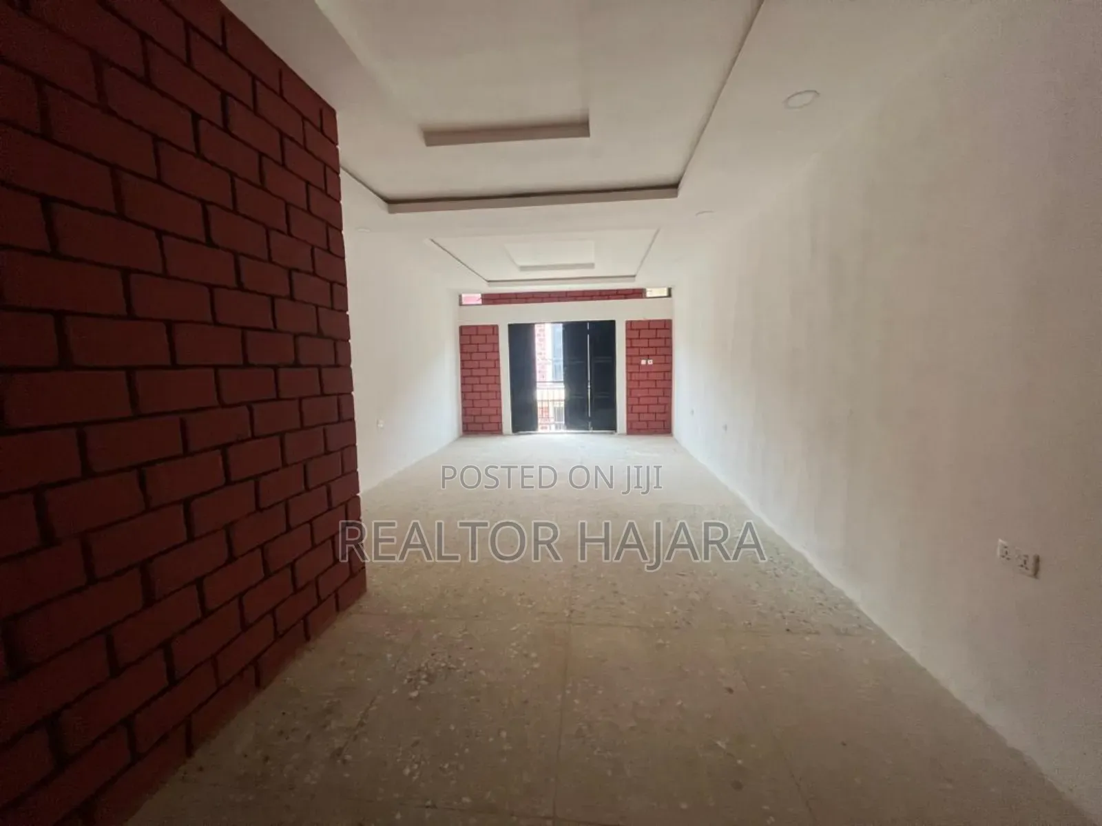 Warehouse Shop for Sale at Fo1 Building Material Market