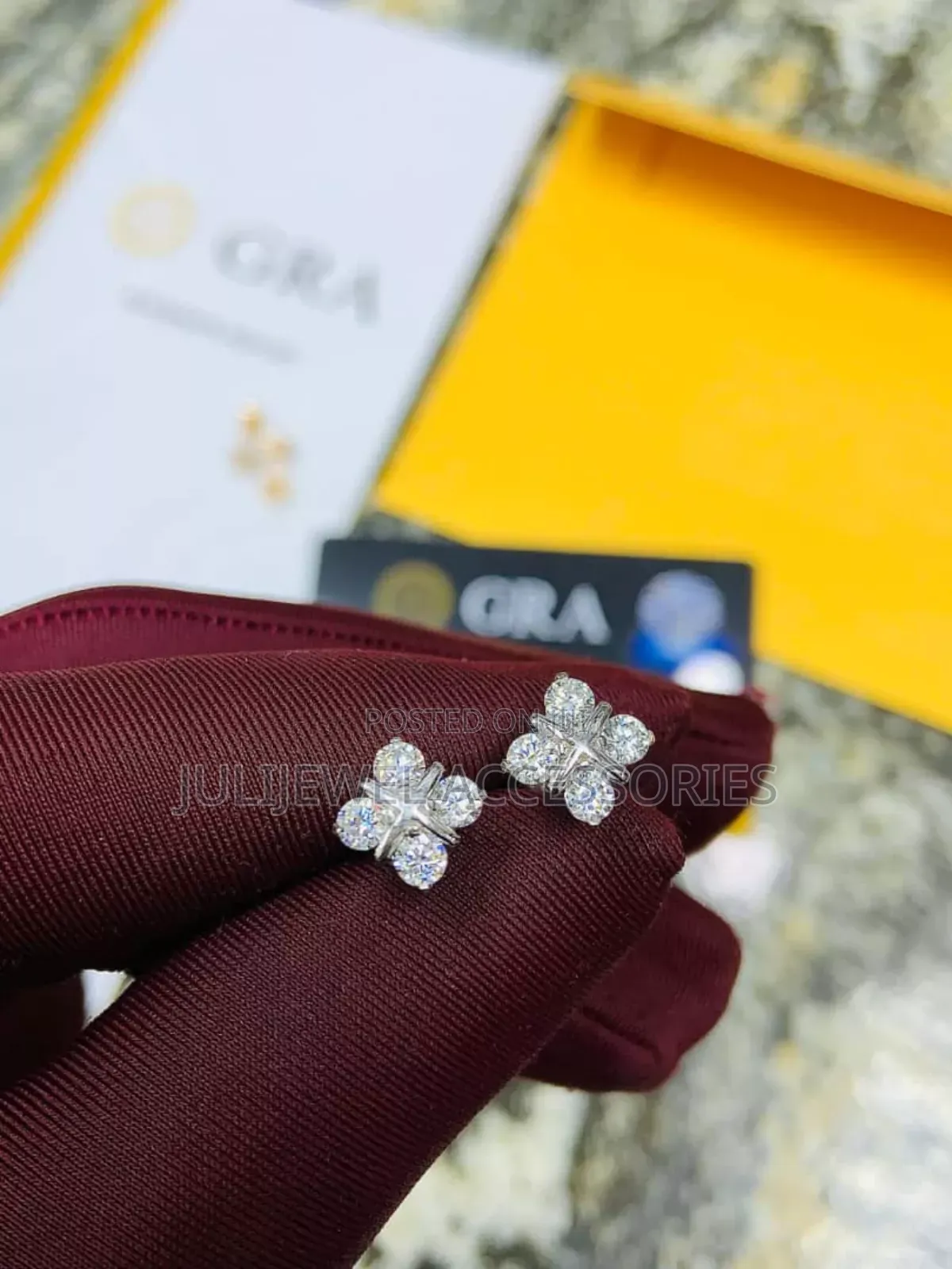 Moissanite Pin Earrings, Unisex Use(Male and Female (