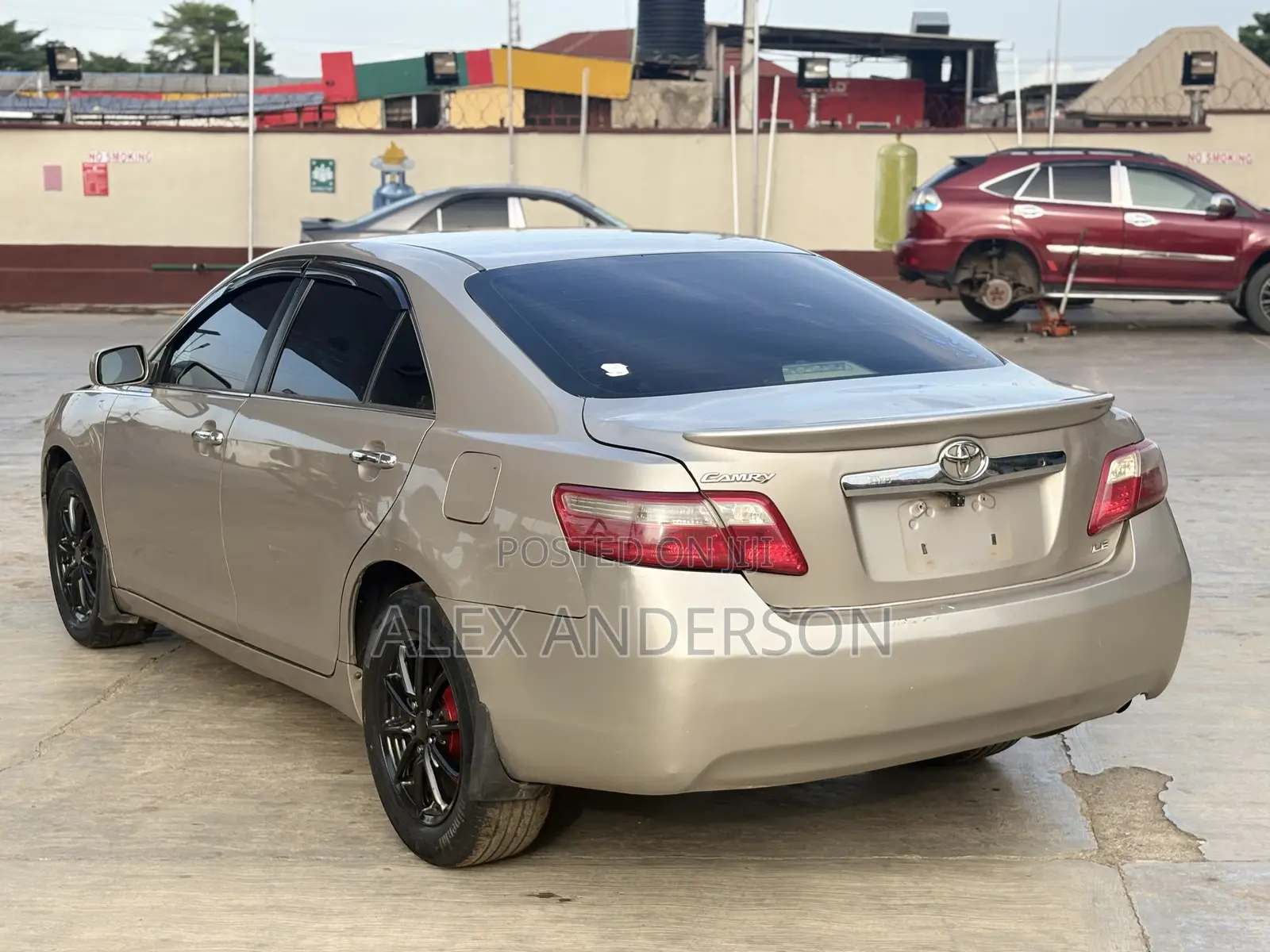 Toyota Camry LE 4dr Sedan (2.4L 4cyl 5A) 2008 Gold