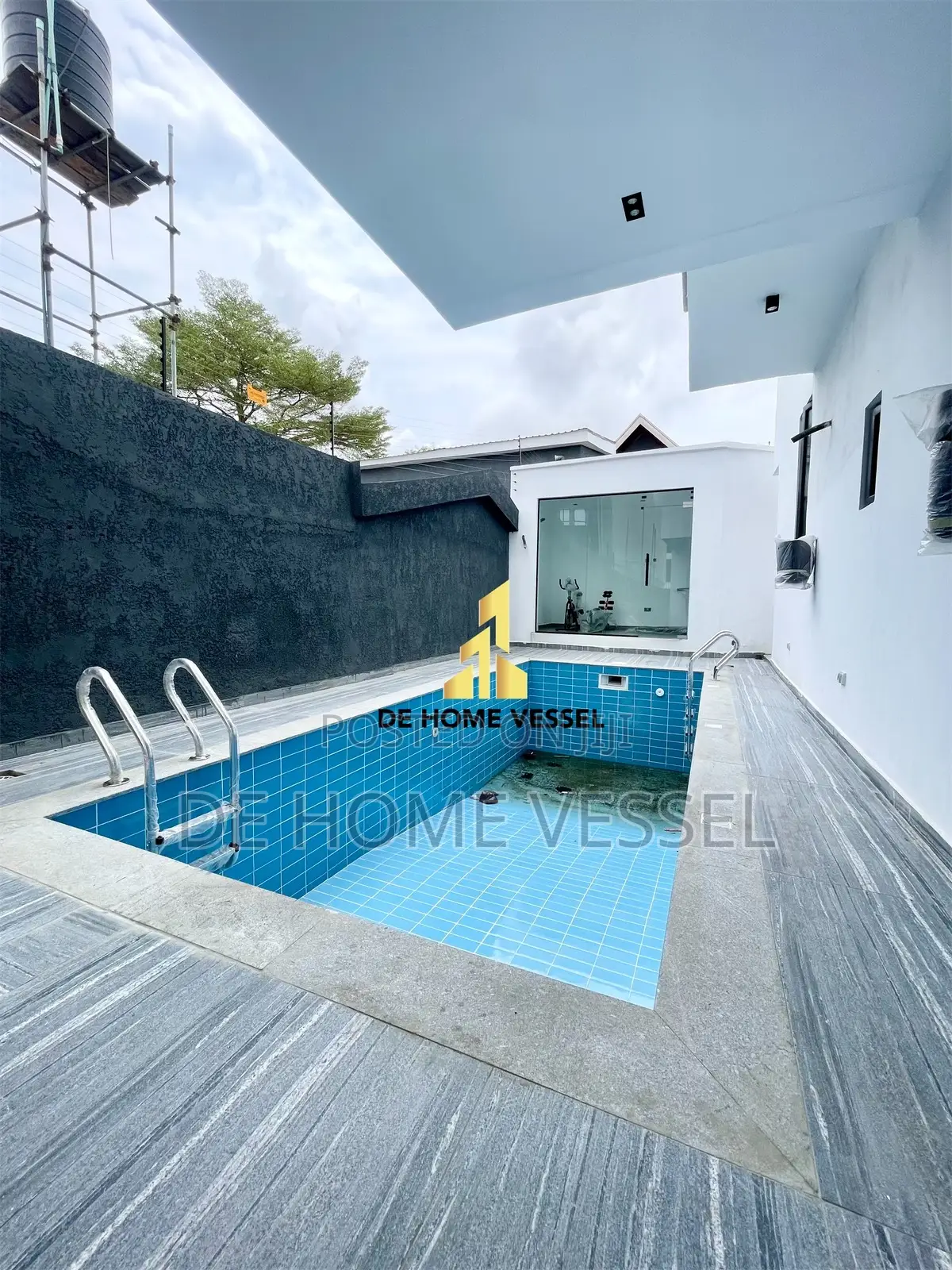 5bdrm Duplex in Lekki Phase 1 for sale
