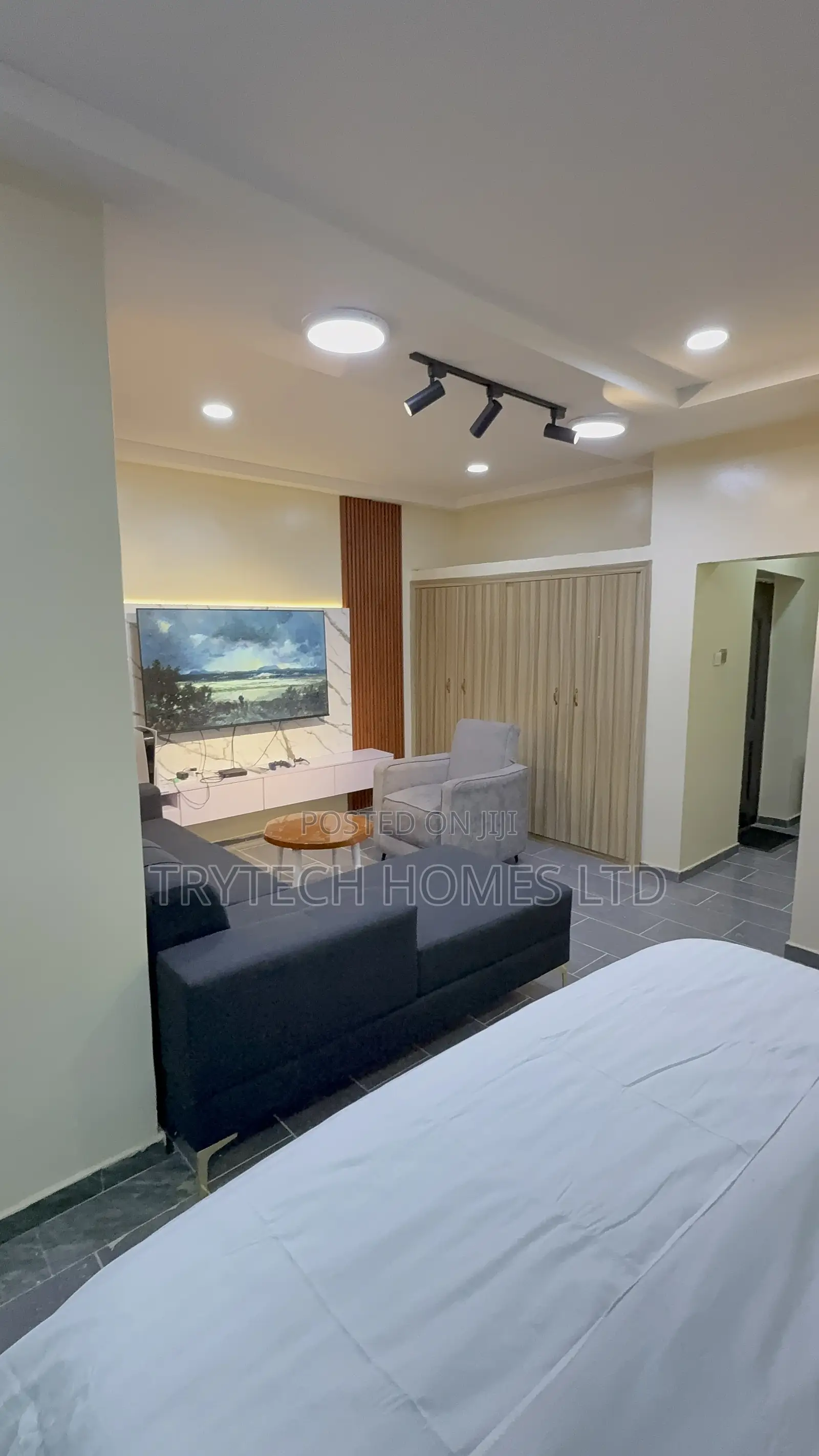 Luxury Studio Apartment