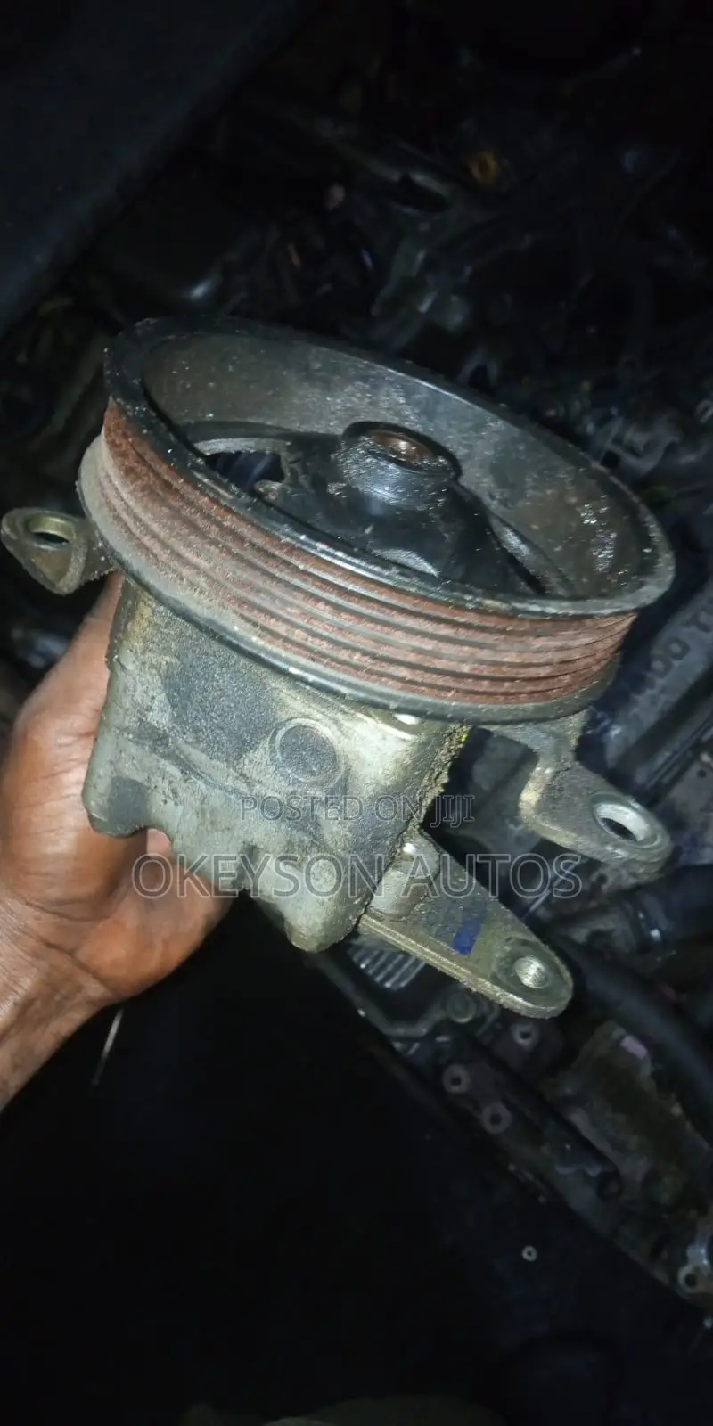 Power Steering Pump for Nissan Altima, Xtrail, Primera