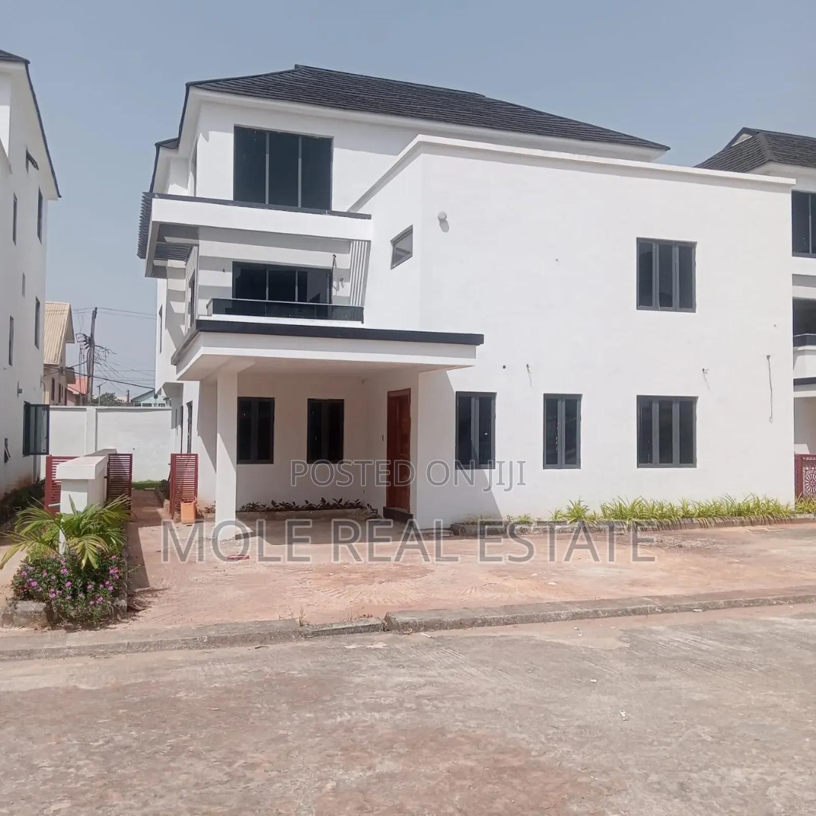 Furnished 6bdrm Duplex in Ikeja Gra for sale