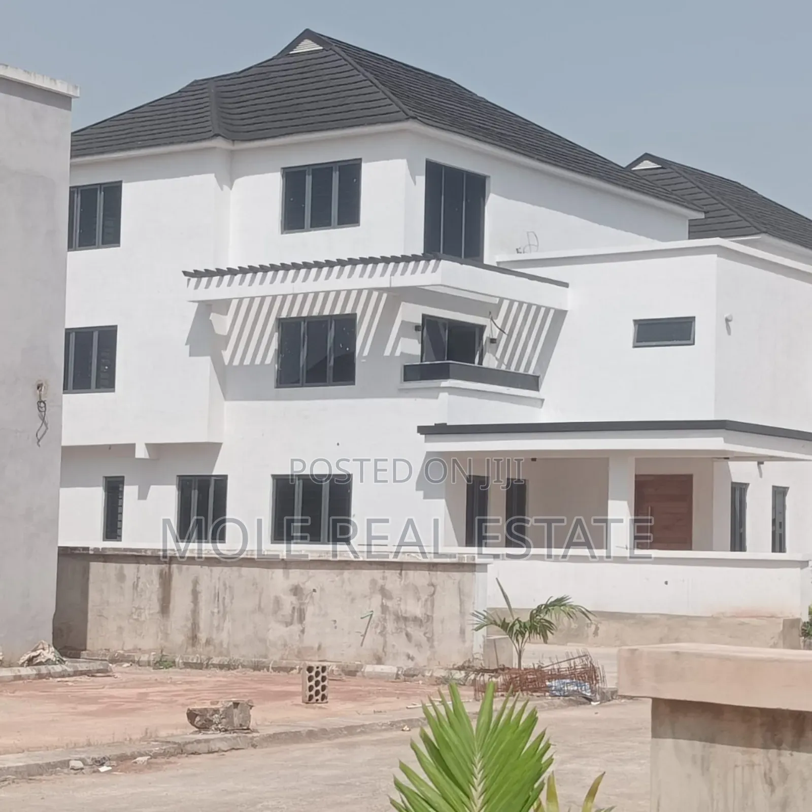 Furnished 6bdrm Duplex in Ikeja Gra for sale