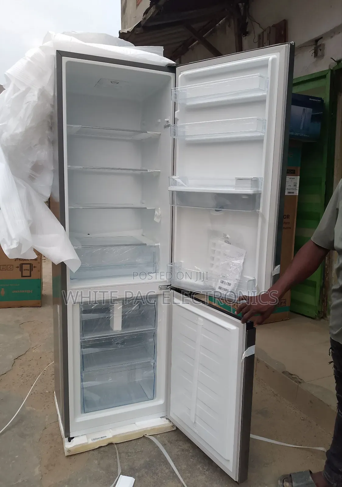 Hisense Fridge 264 Litre Double Door With Dispenser > 1 Yrs