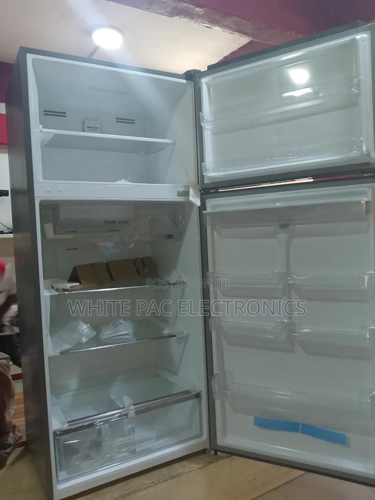 Hisense 535 L Big Size Twins Door Freezer / Fridge>Dispenser