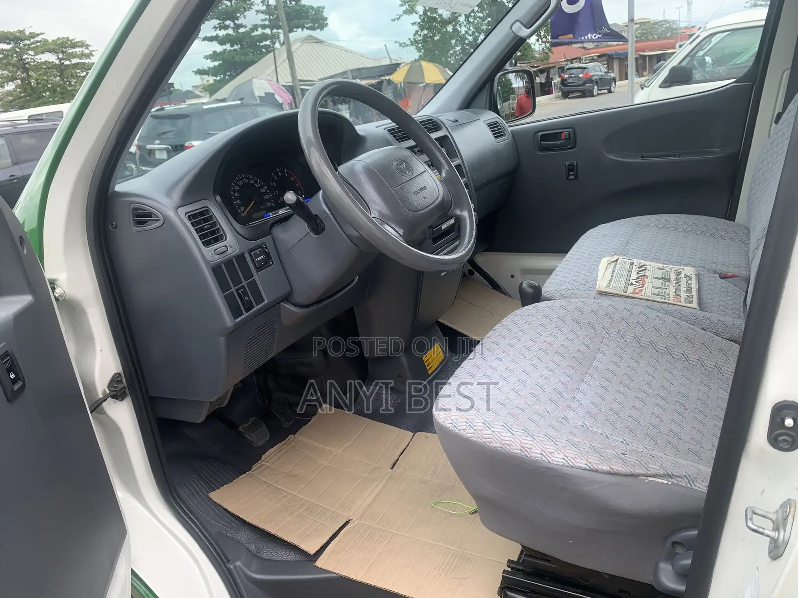 Toyota Grand HiAce 2005 Green