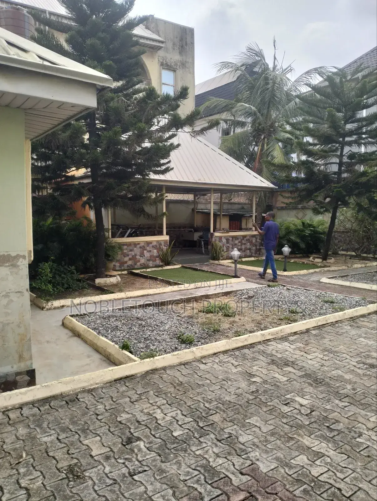 5bdrm Duplex in Ajao Estate Isolo for sale