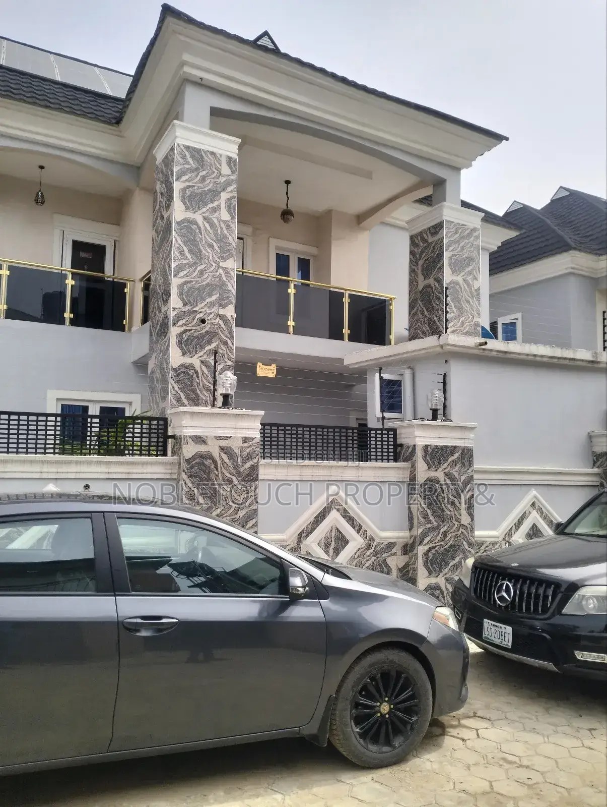 4bdrm Duplex in Ajao Estate Isolo for sale