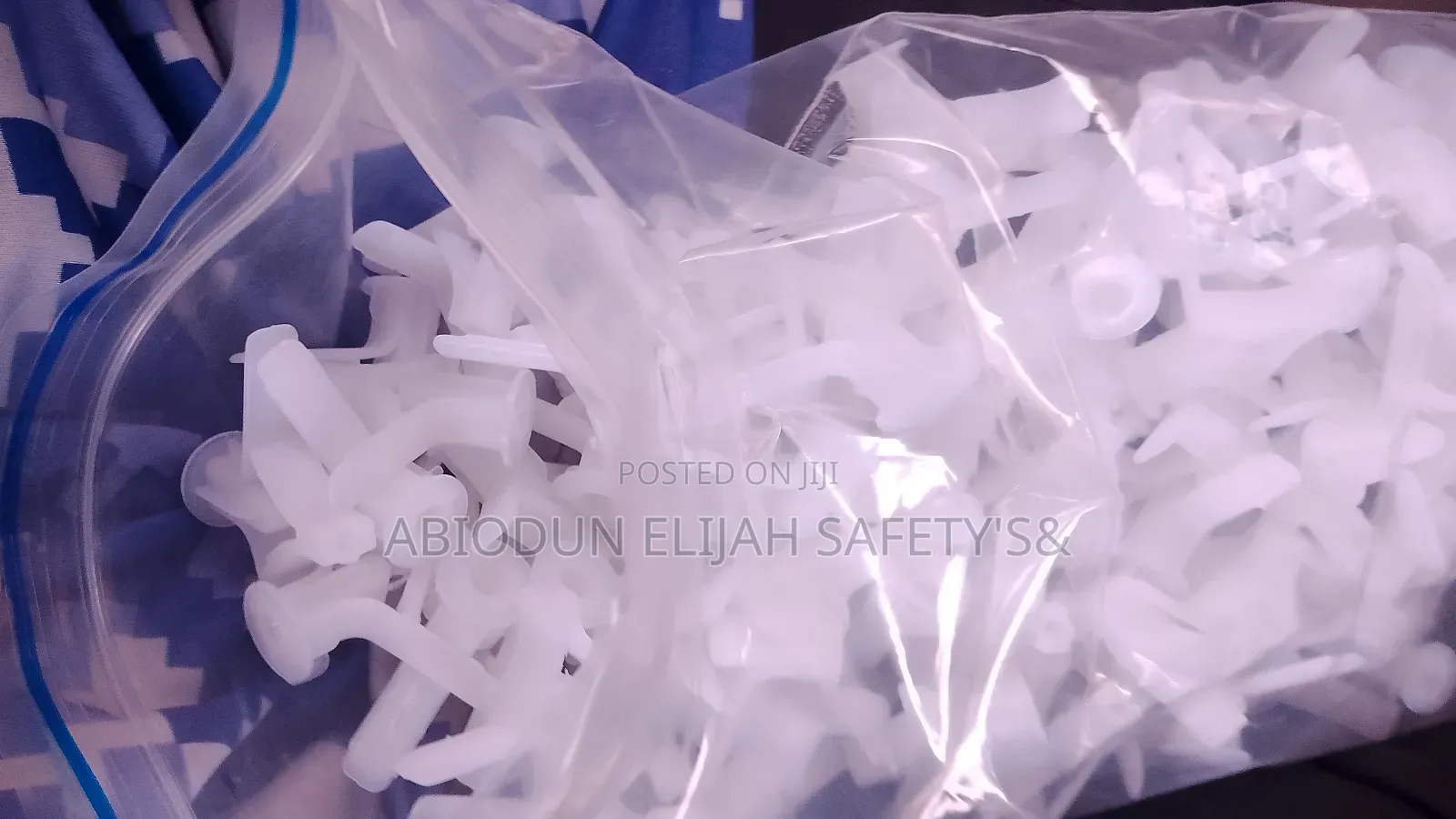 Original Quality Butterfly Fishure Peg by 200 Picies in Pack