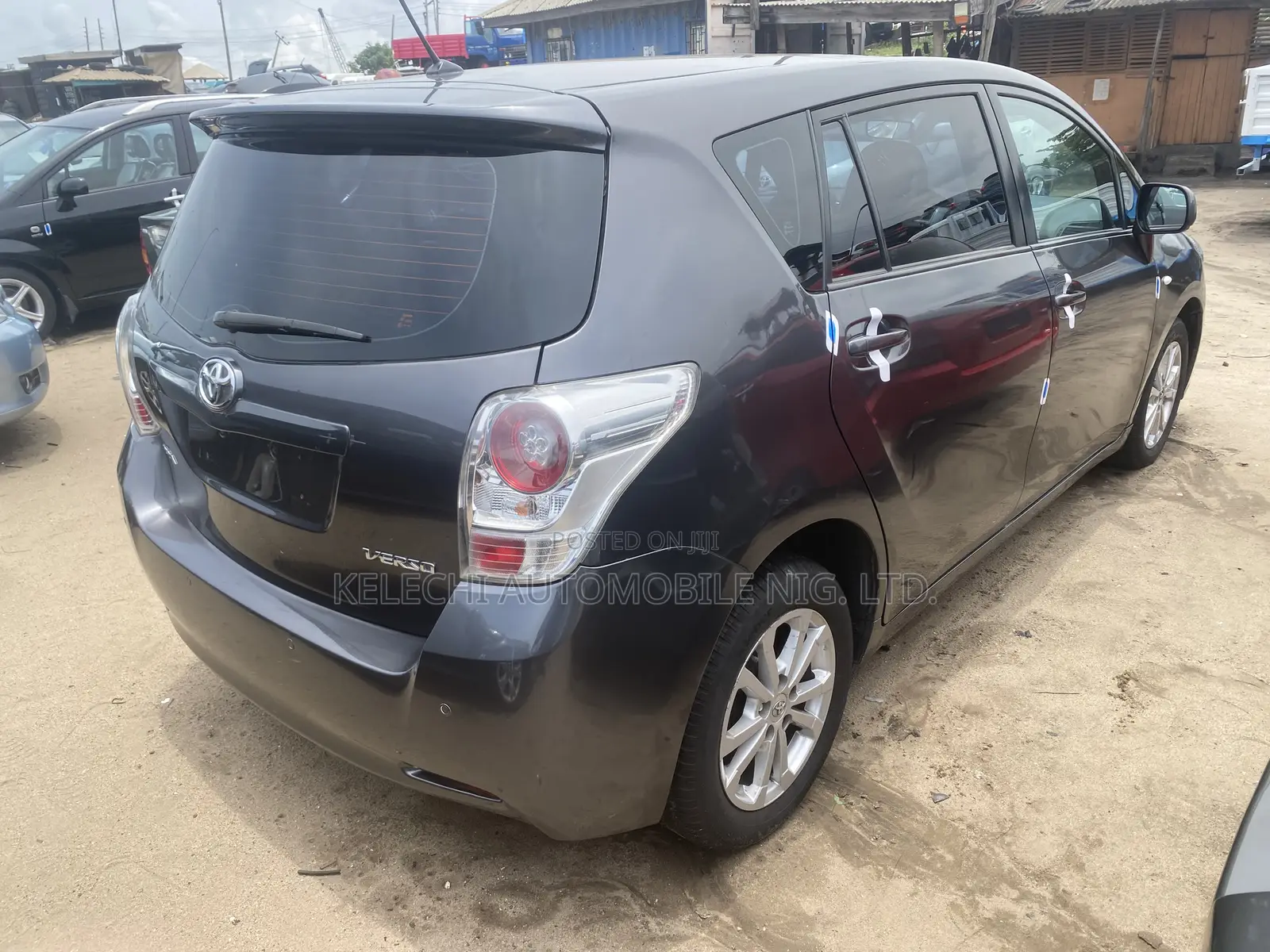 Toyota Verso 1.8 2013 Gray