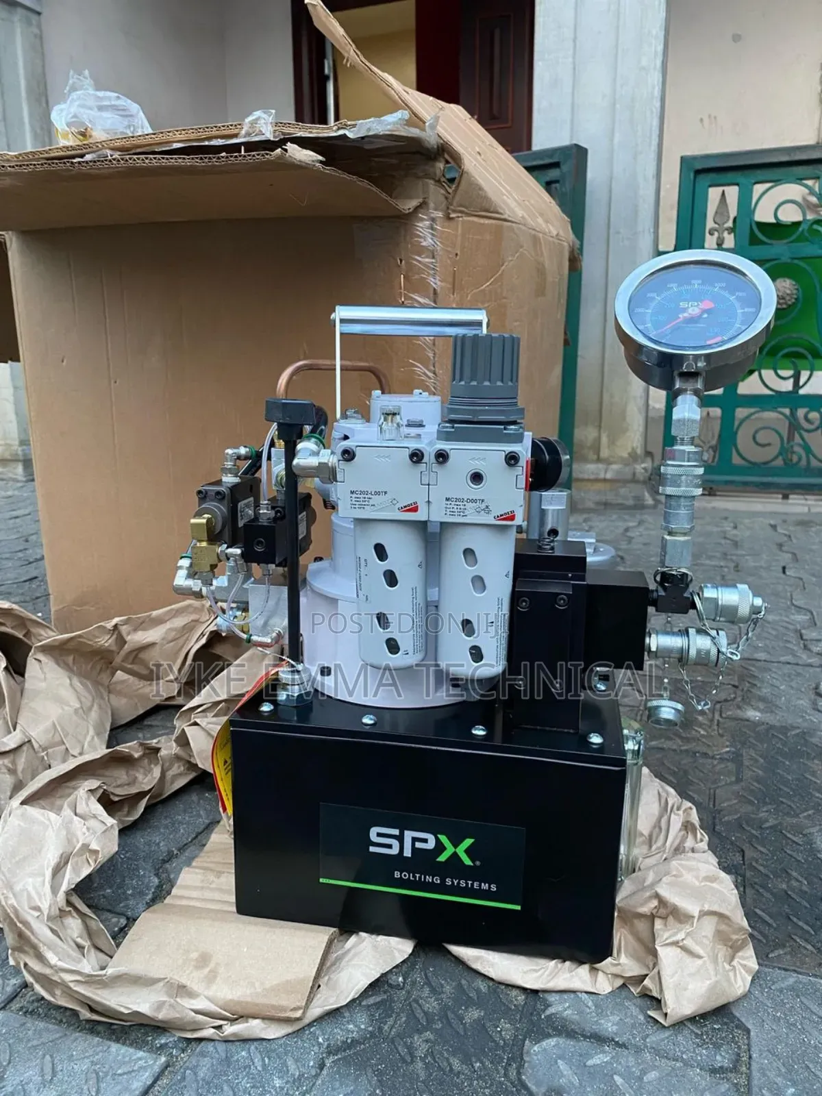 SPX Hydraulic Torque Wrench Pump Air Driven