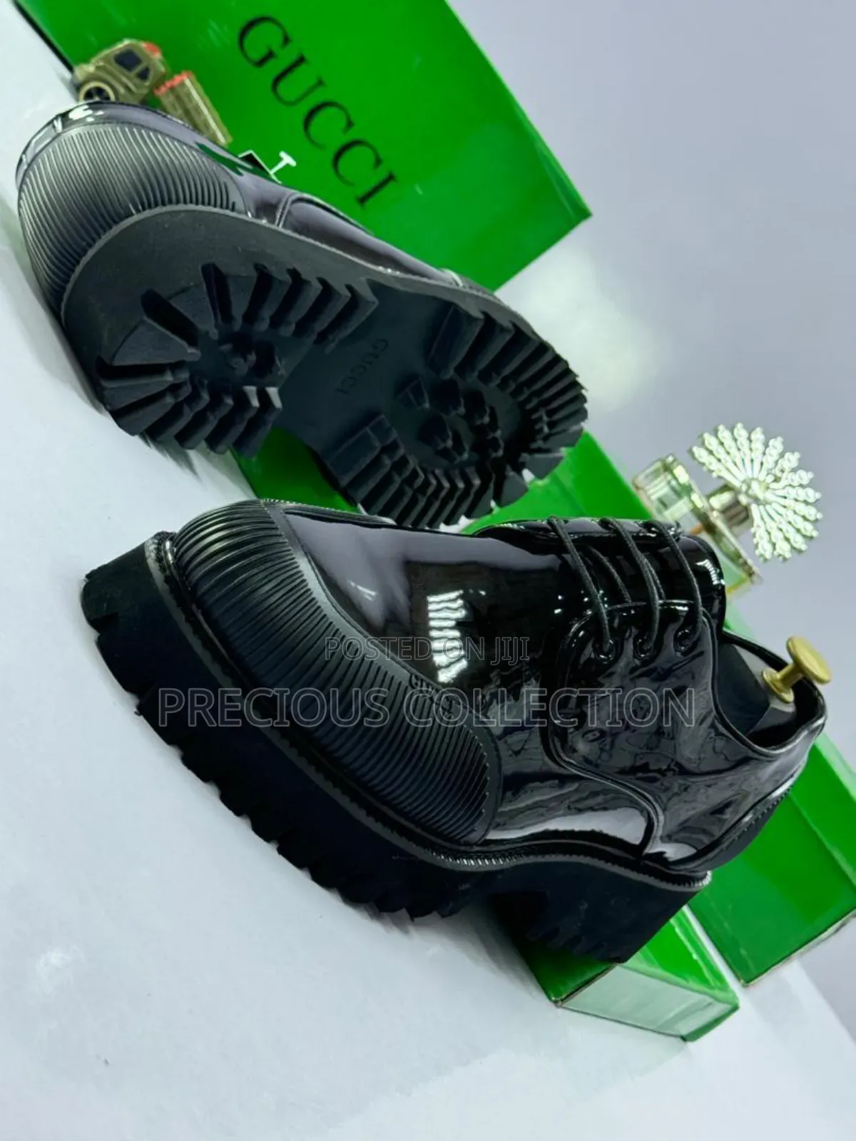 Men's Gucci Glossy Leather Lace Up Shoe