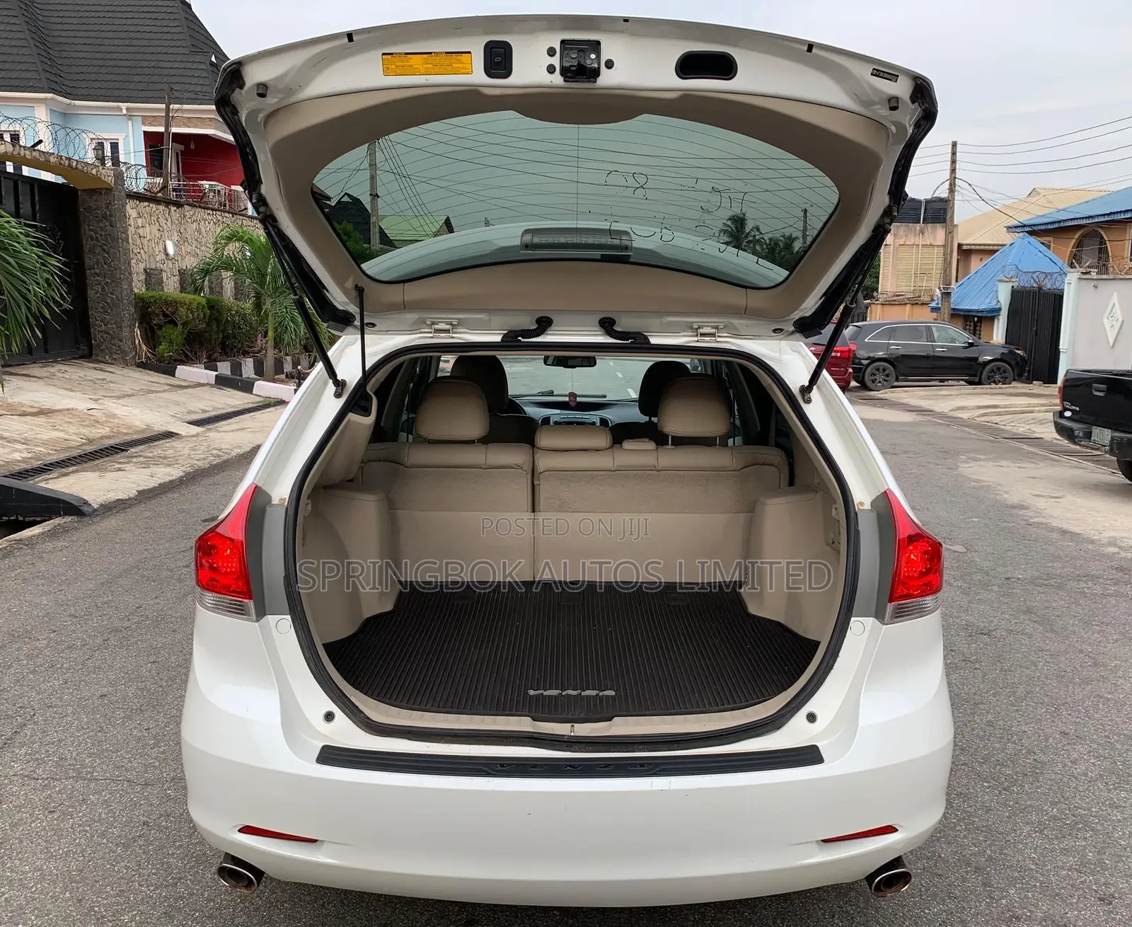 Toyota Venza V6 AWD 2010 White