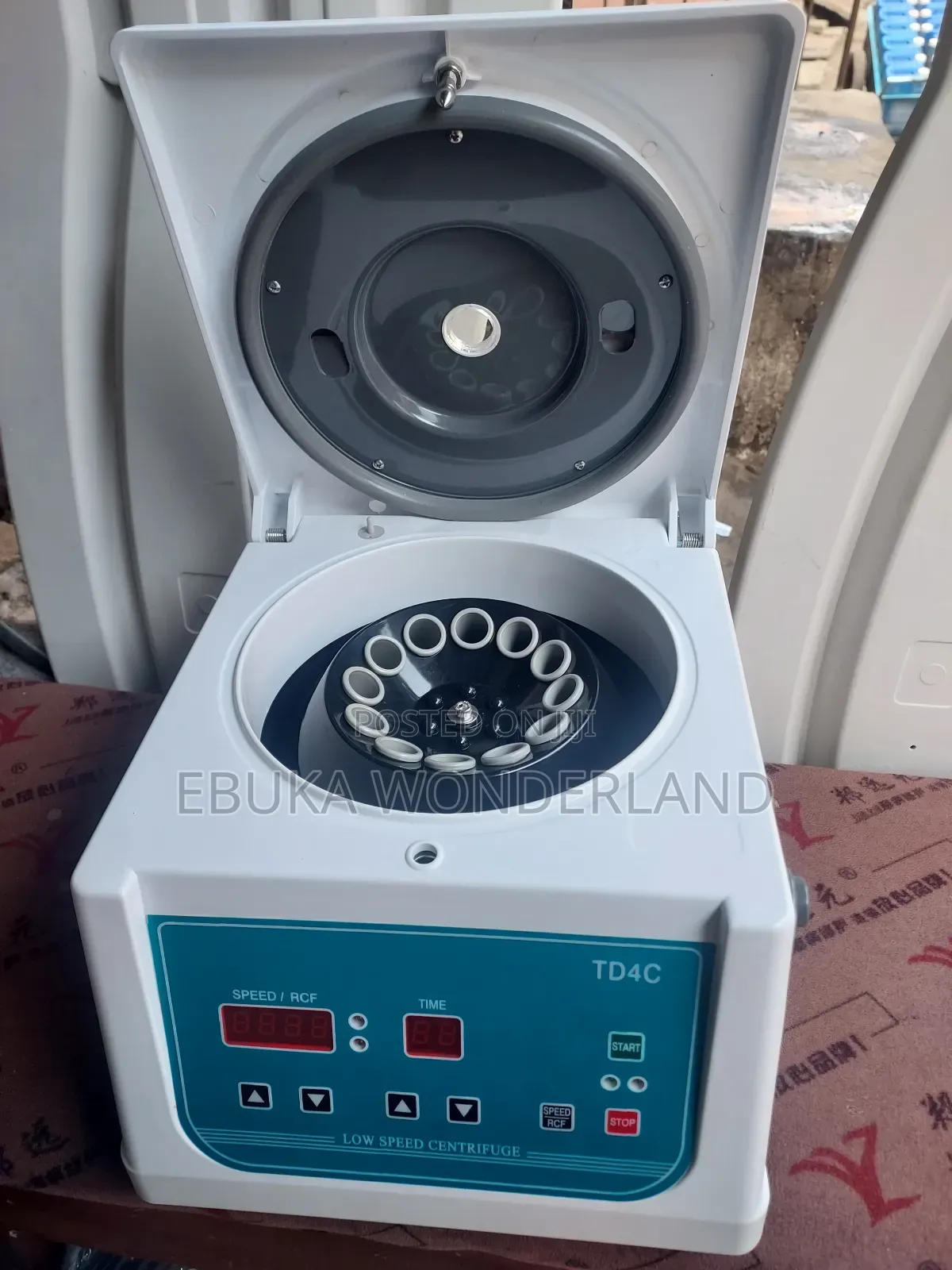 Digital 8bucket Centrifuge