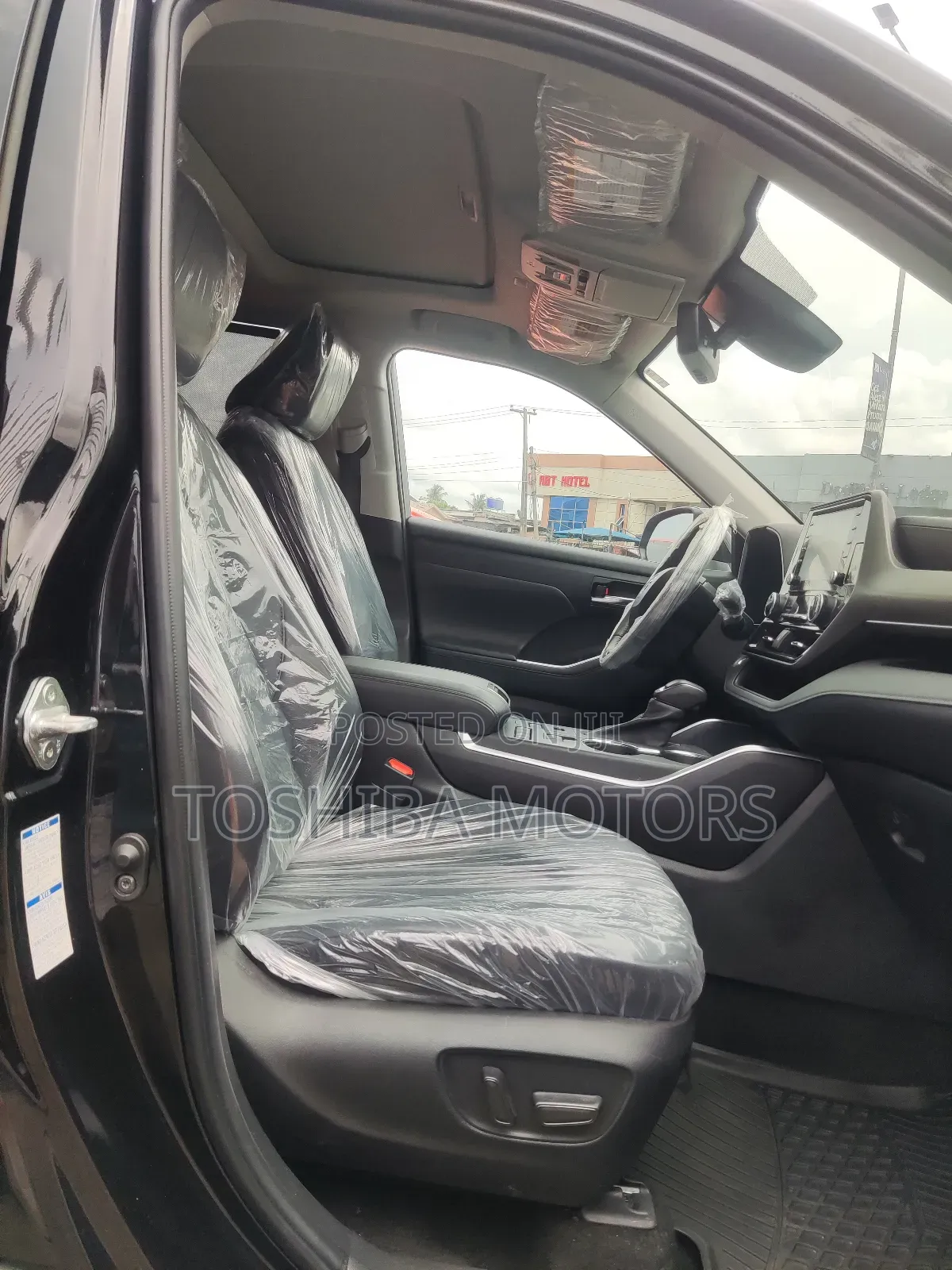 Toyota Highlander XLE 2022 Black