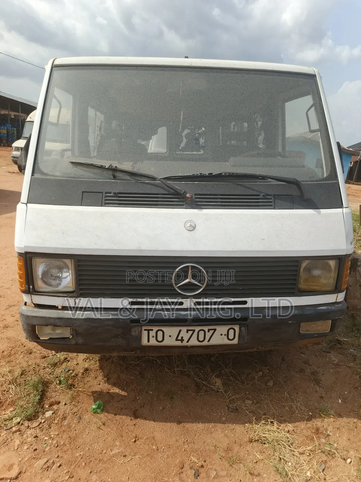 Mercedes-Benz T1/TN 1980 White
