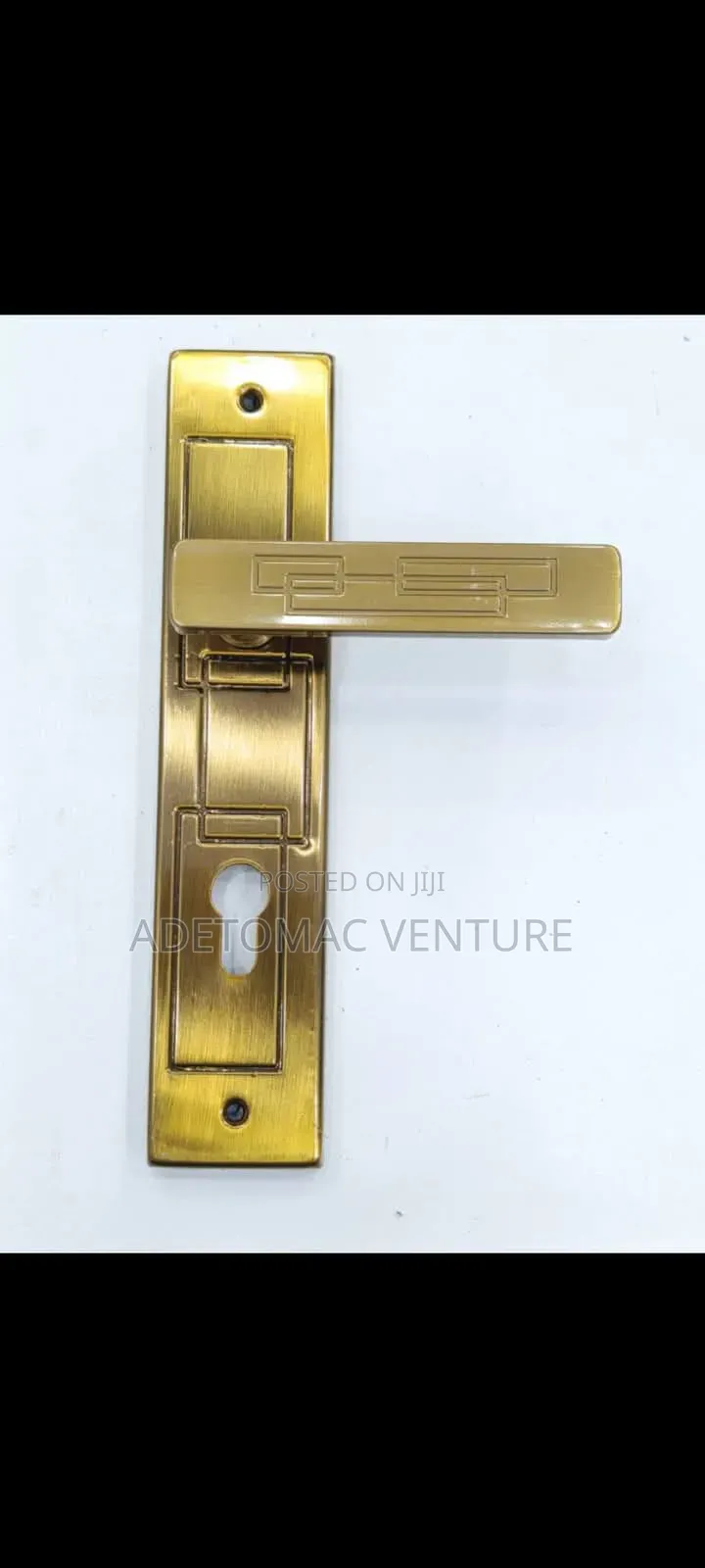 Lock Set and Handle