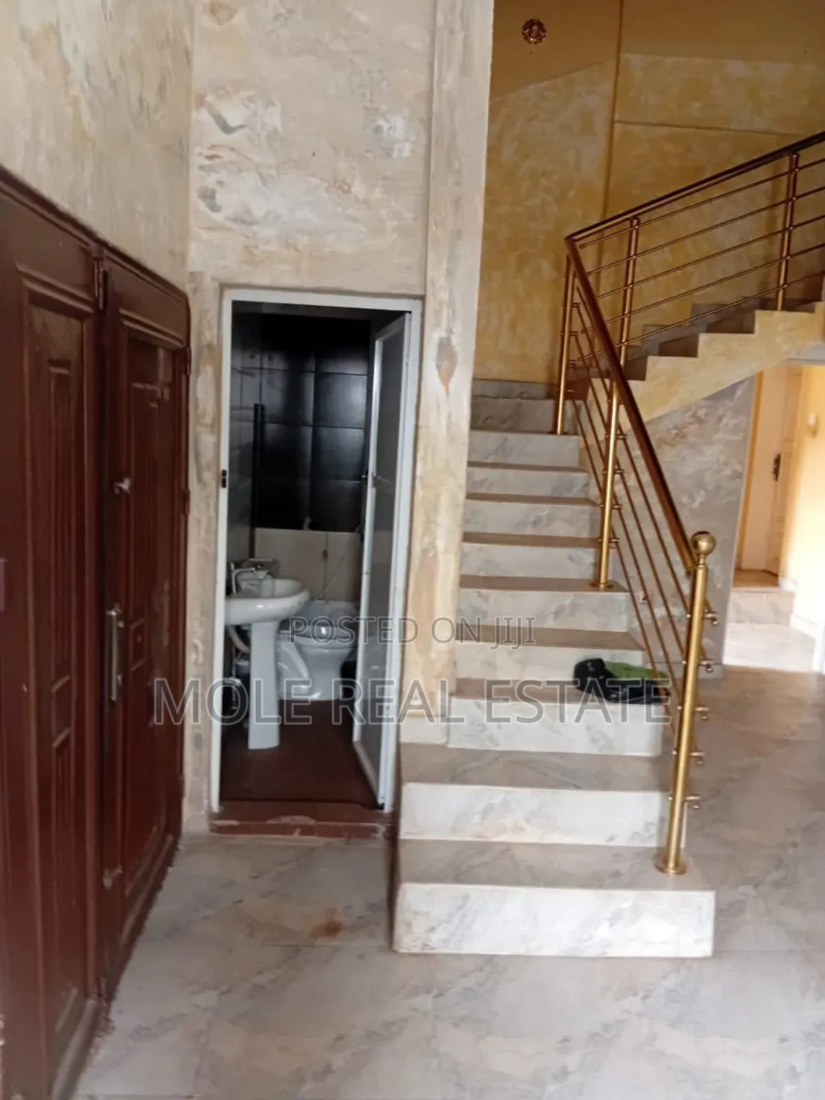 Furnished 4bdrm Duplex in Gra Ogba for sale