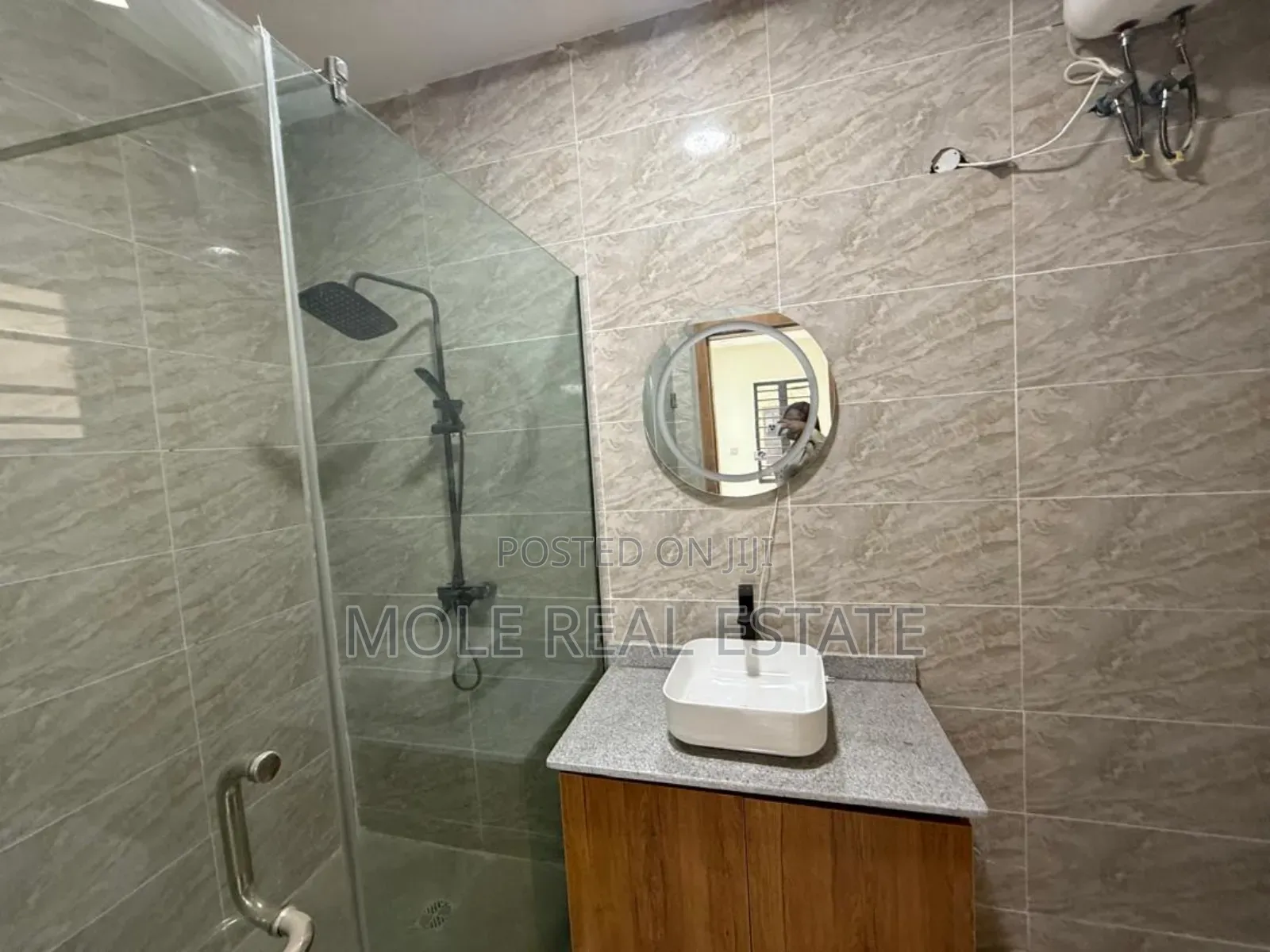 Furnished 3bdrm Apartment in Victoria Island for sale