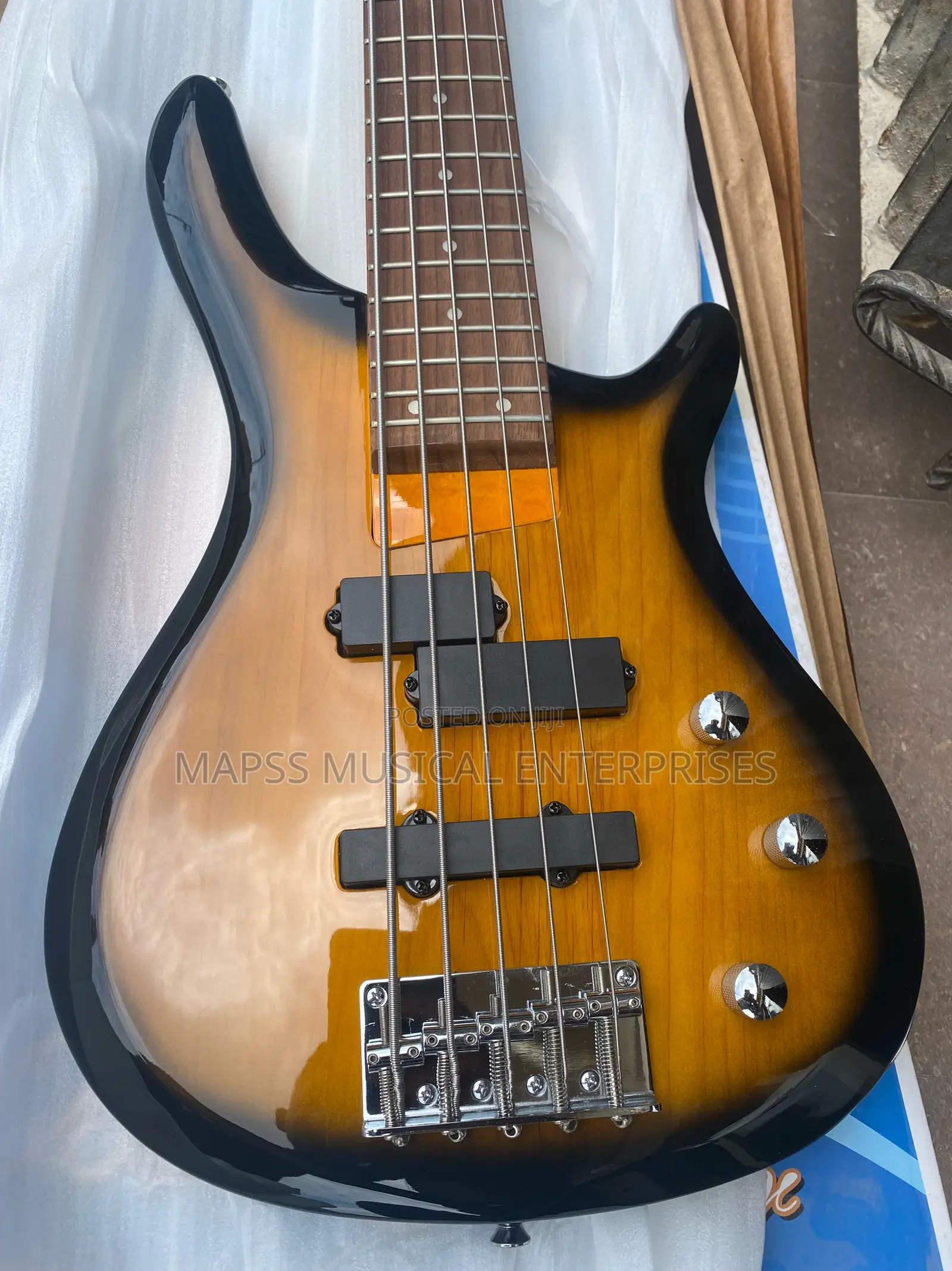 Five Strings Standard Electric Bass Guitar