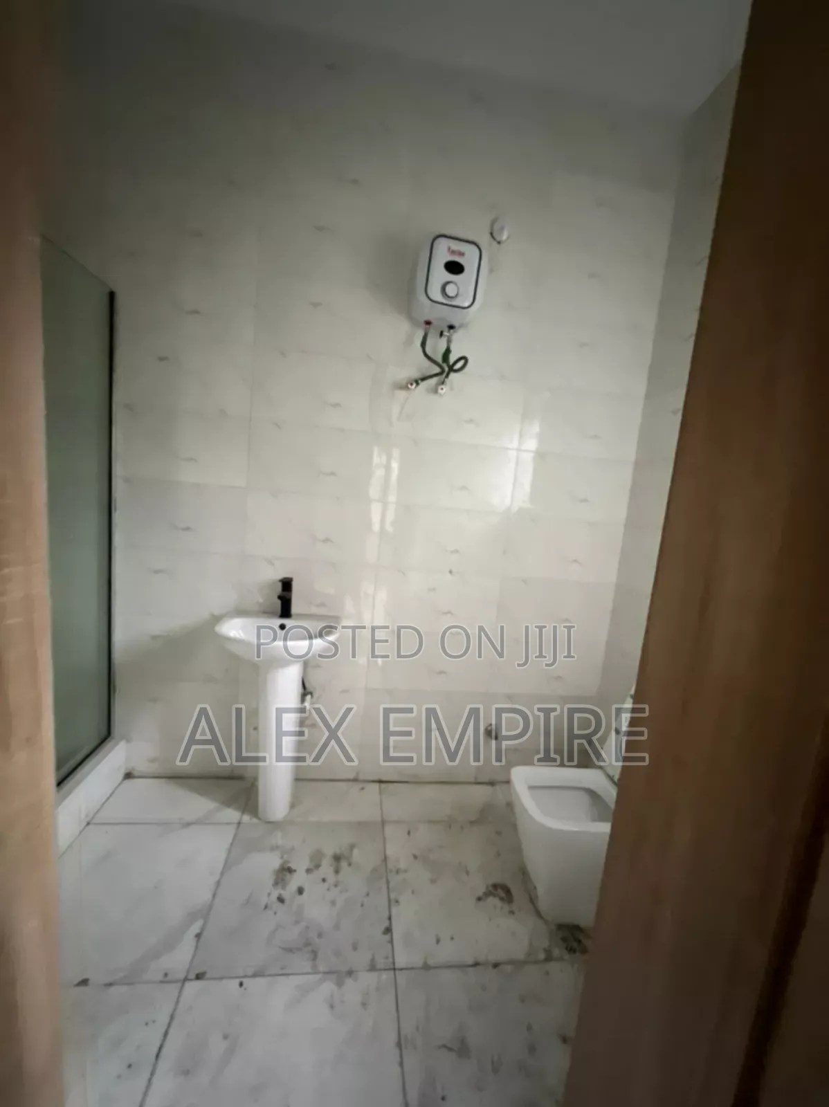 Furnished 4bdrm Block of Flats in Lakeview Estate, Ago Palace for rent
