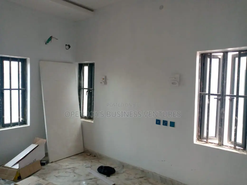 Furnished 4bdrm Duplex in Bovas, Oluyole Estate for sale