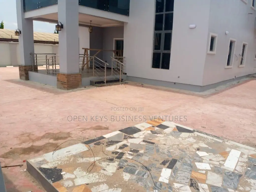 Furnished 4bdrm Duplex in Bovas, Oluyole Estate for sale